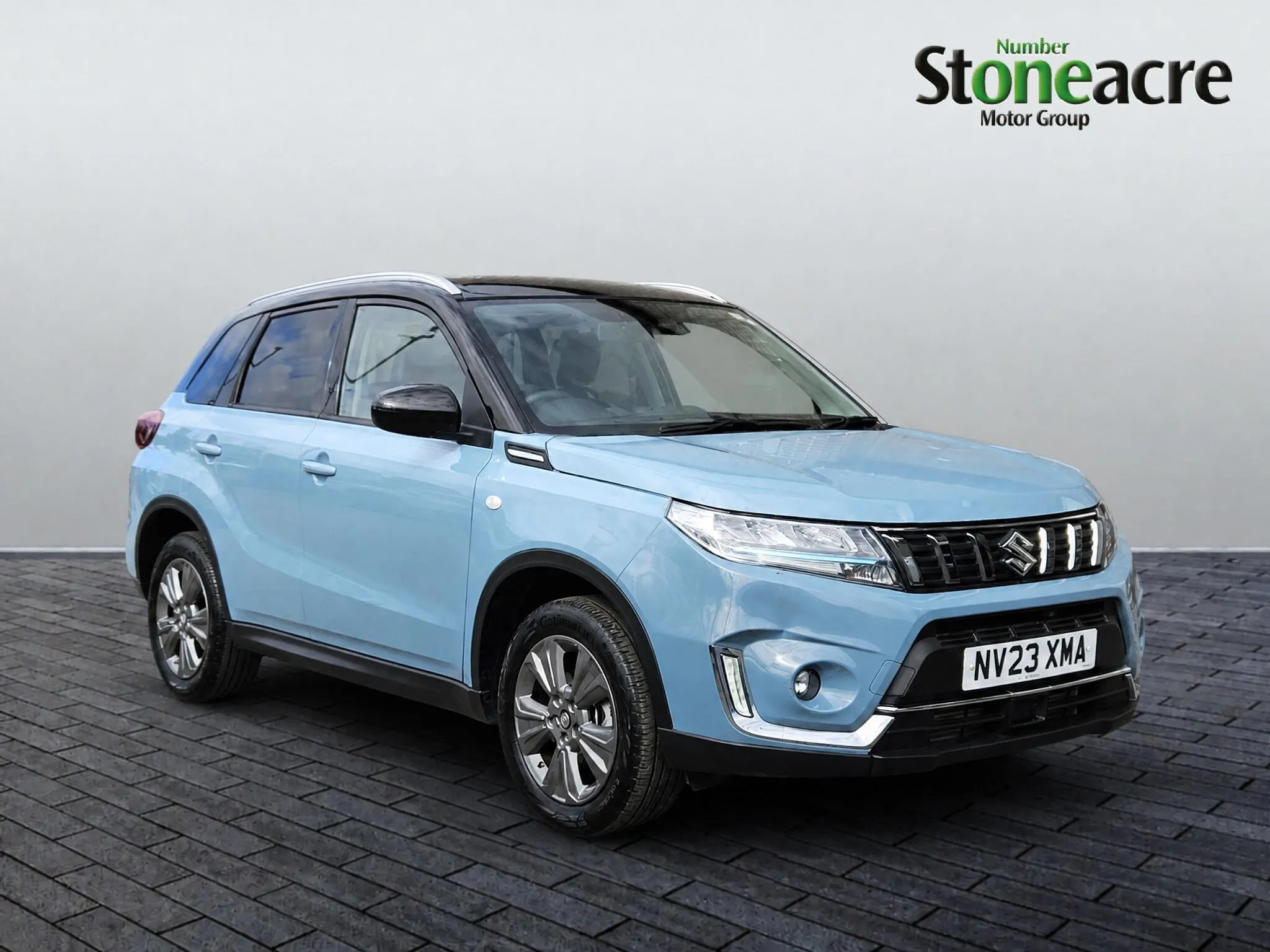 Suzuki Vitara listing photo
