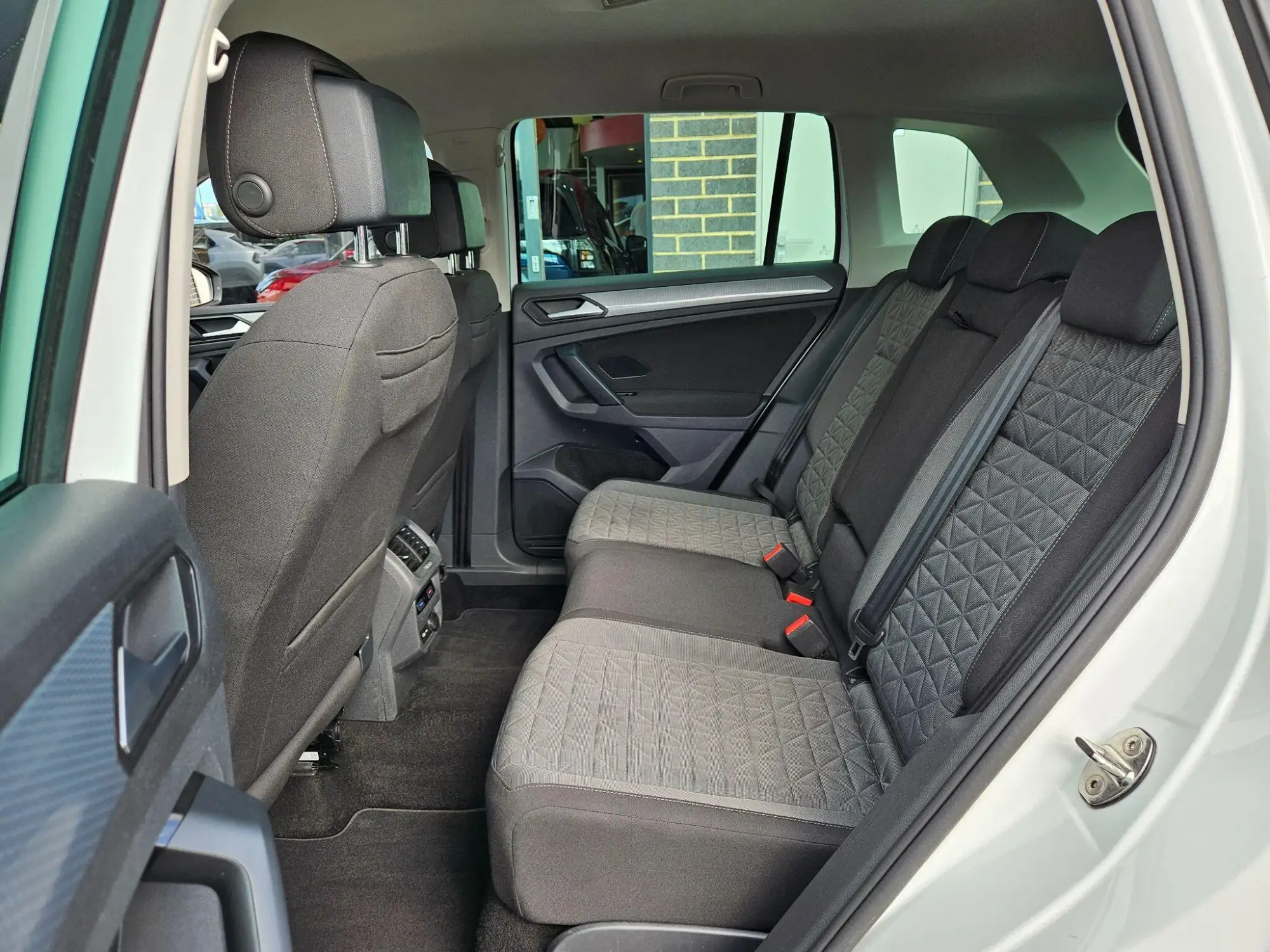 Volkswagen Tiguan Image 18