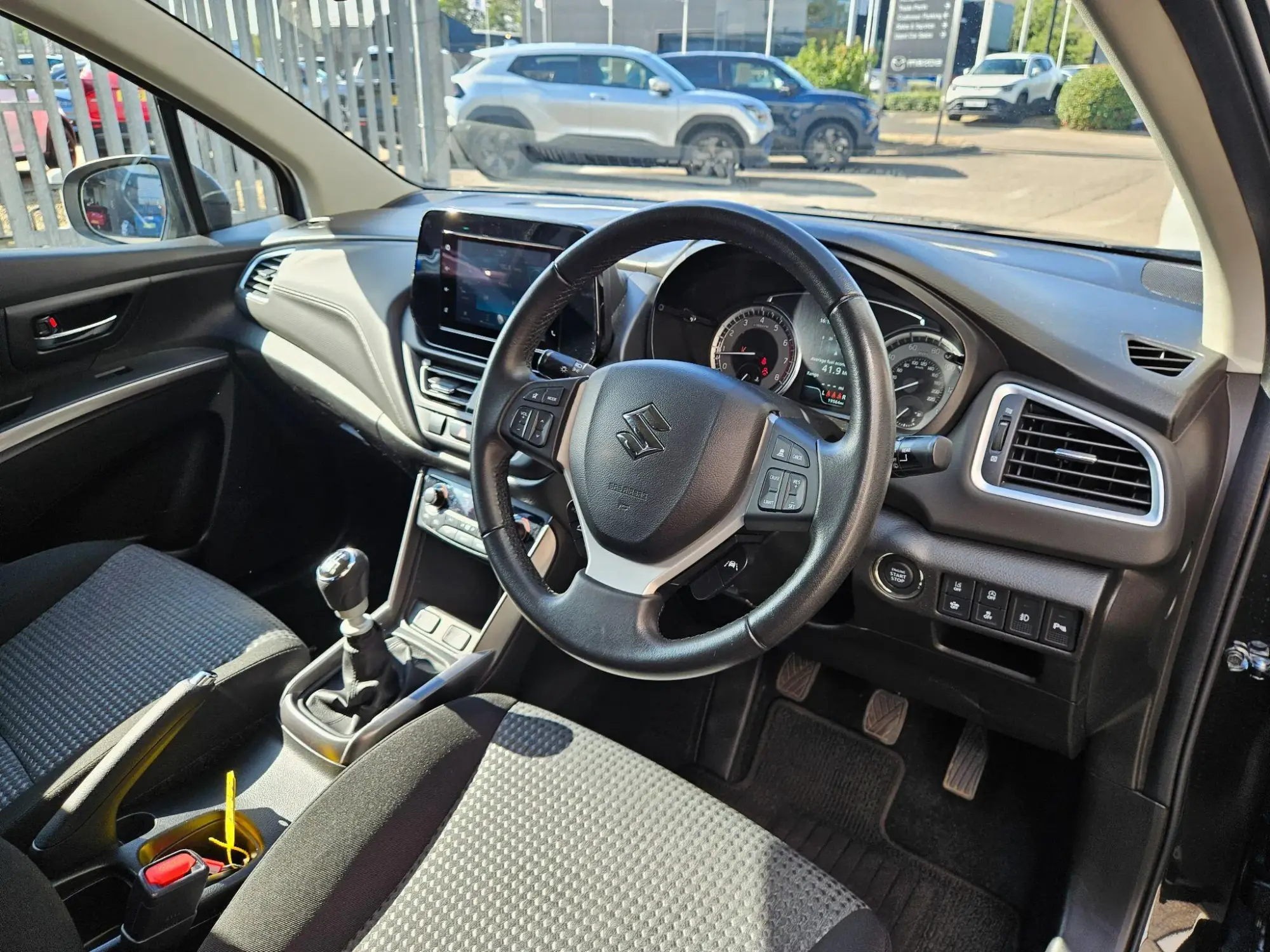 Suzuki S-Cross Image 11