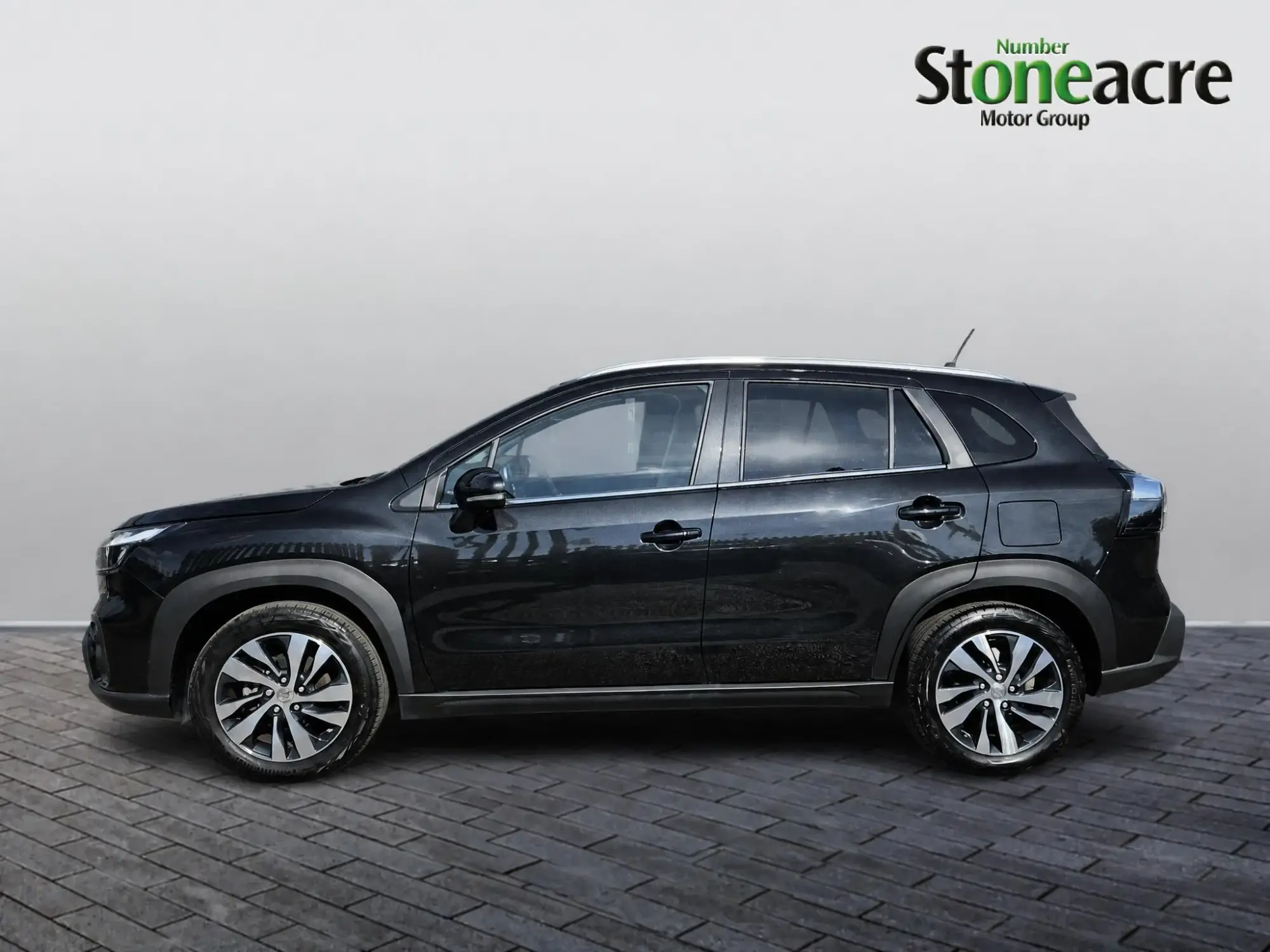 Suzuki S-Cross Hybrid Image 6