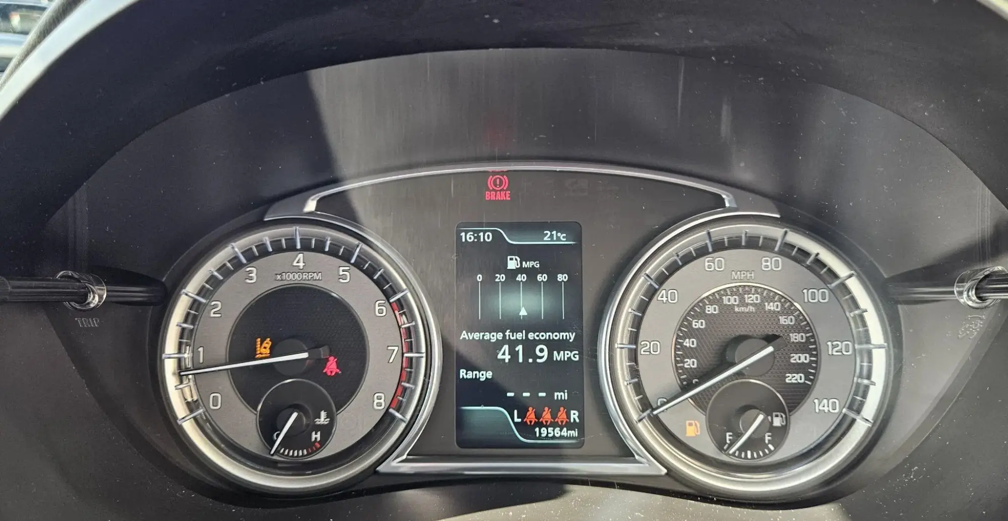 Suzuki S-Cross Image 14