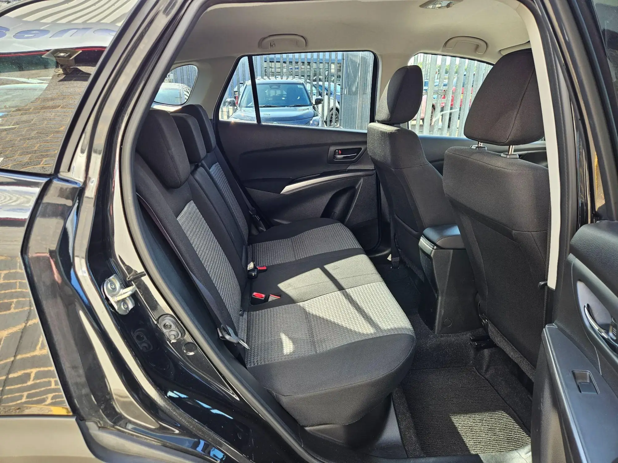 Suzuki S-Cross Image 17