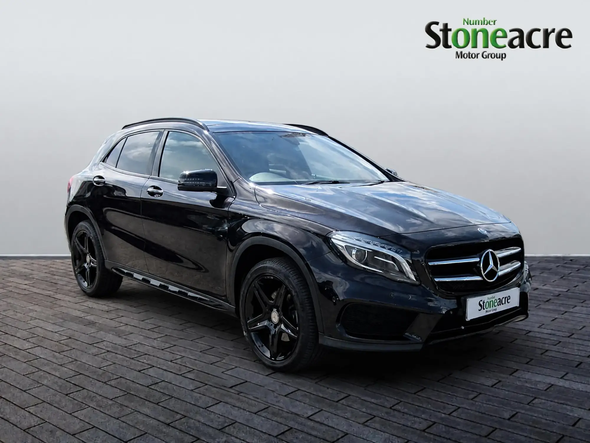 Mercedes-Benz GLA Image 1