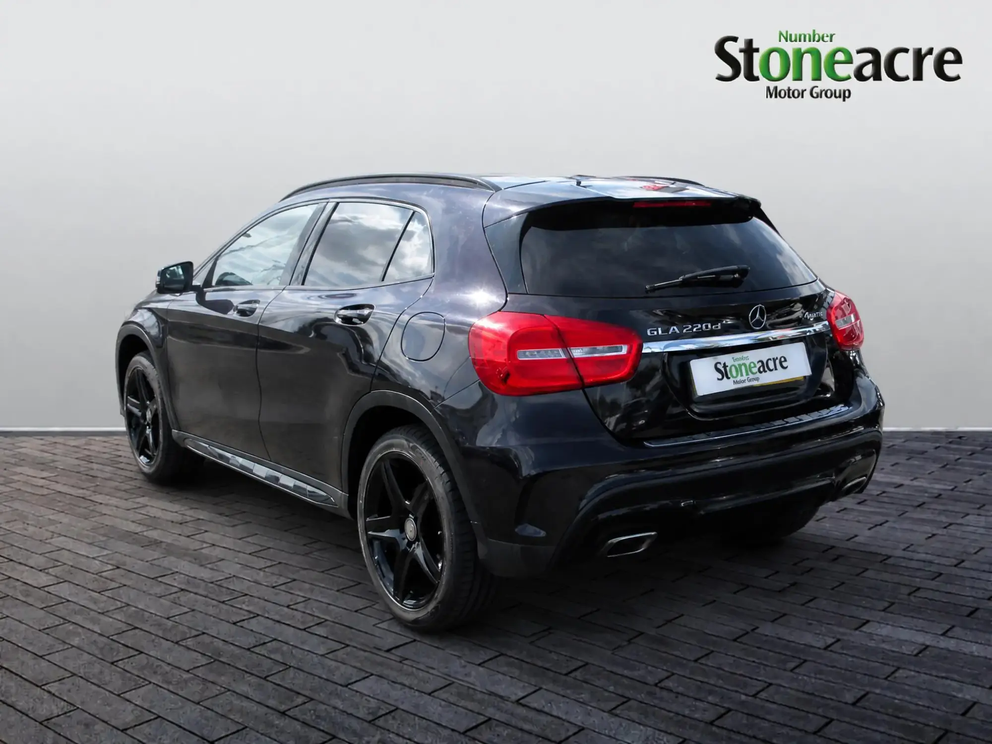 Mercedes-Benz GLA Image 3