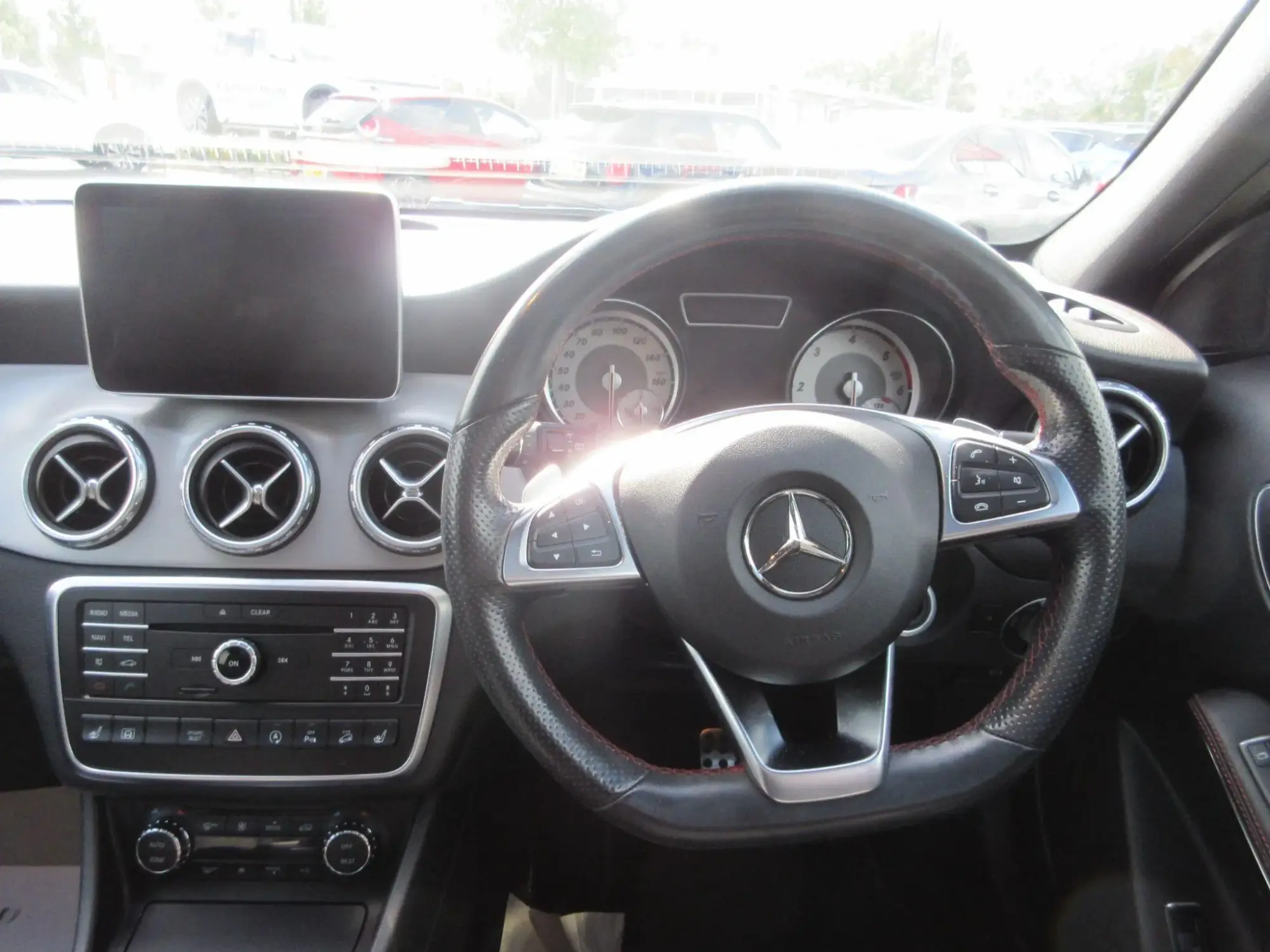 Mercedes-Benz GLA Image 19