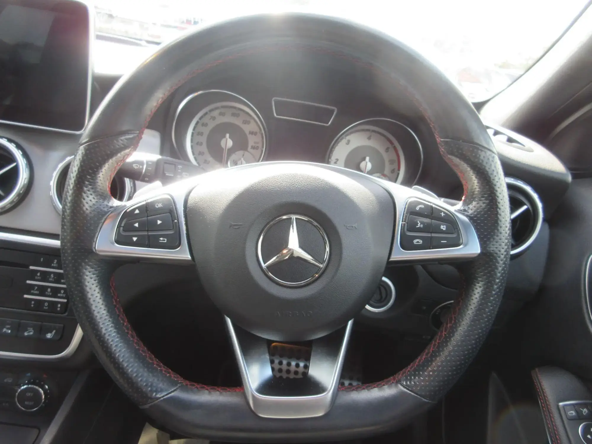 Mercedes-Benz GLA Image 20