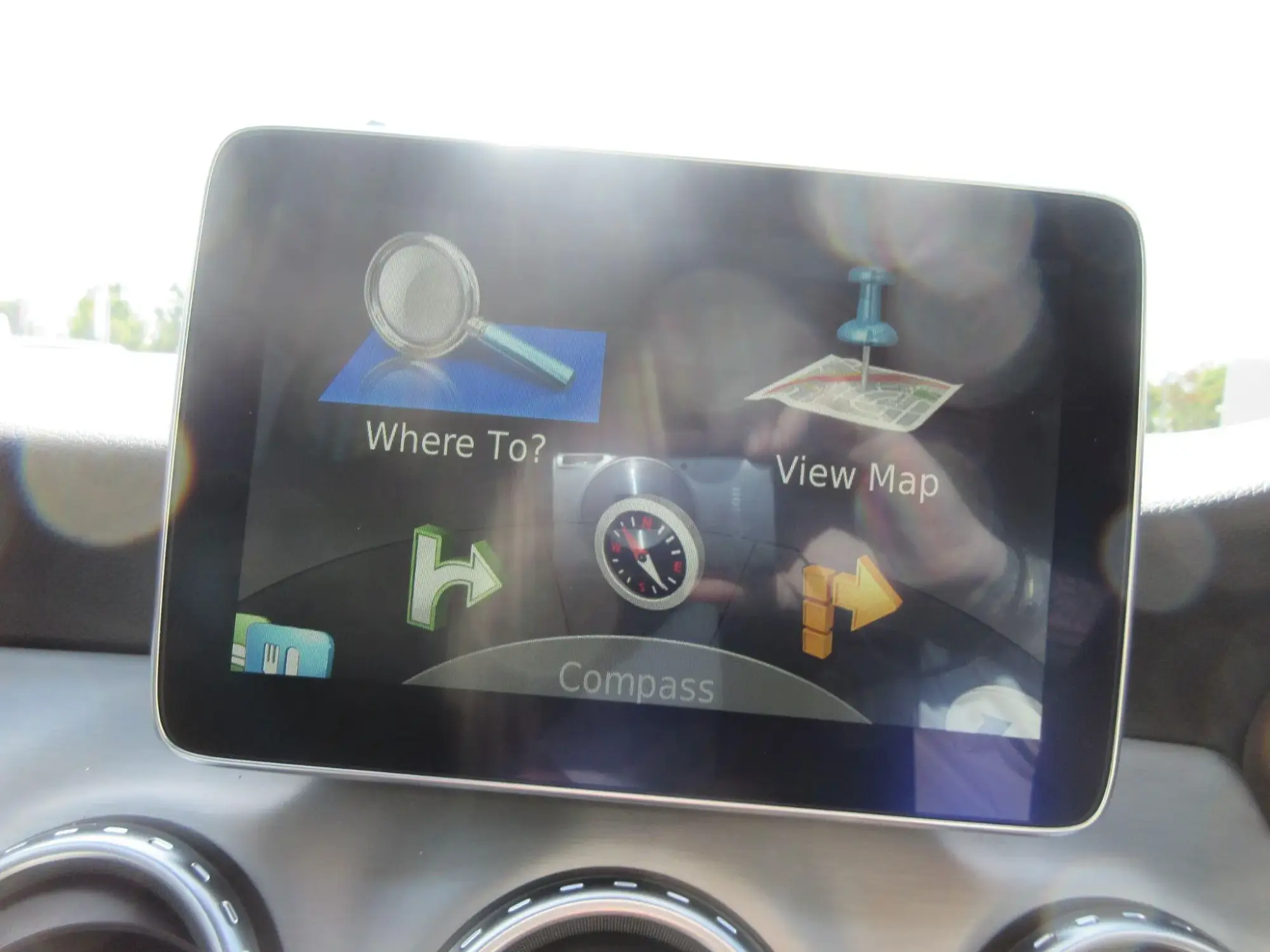 Mercedes-Benz GLA Image 37