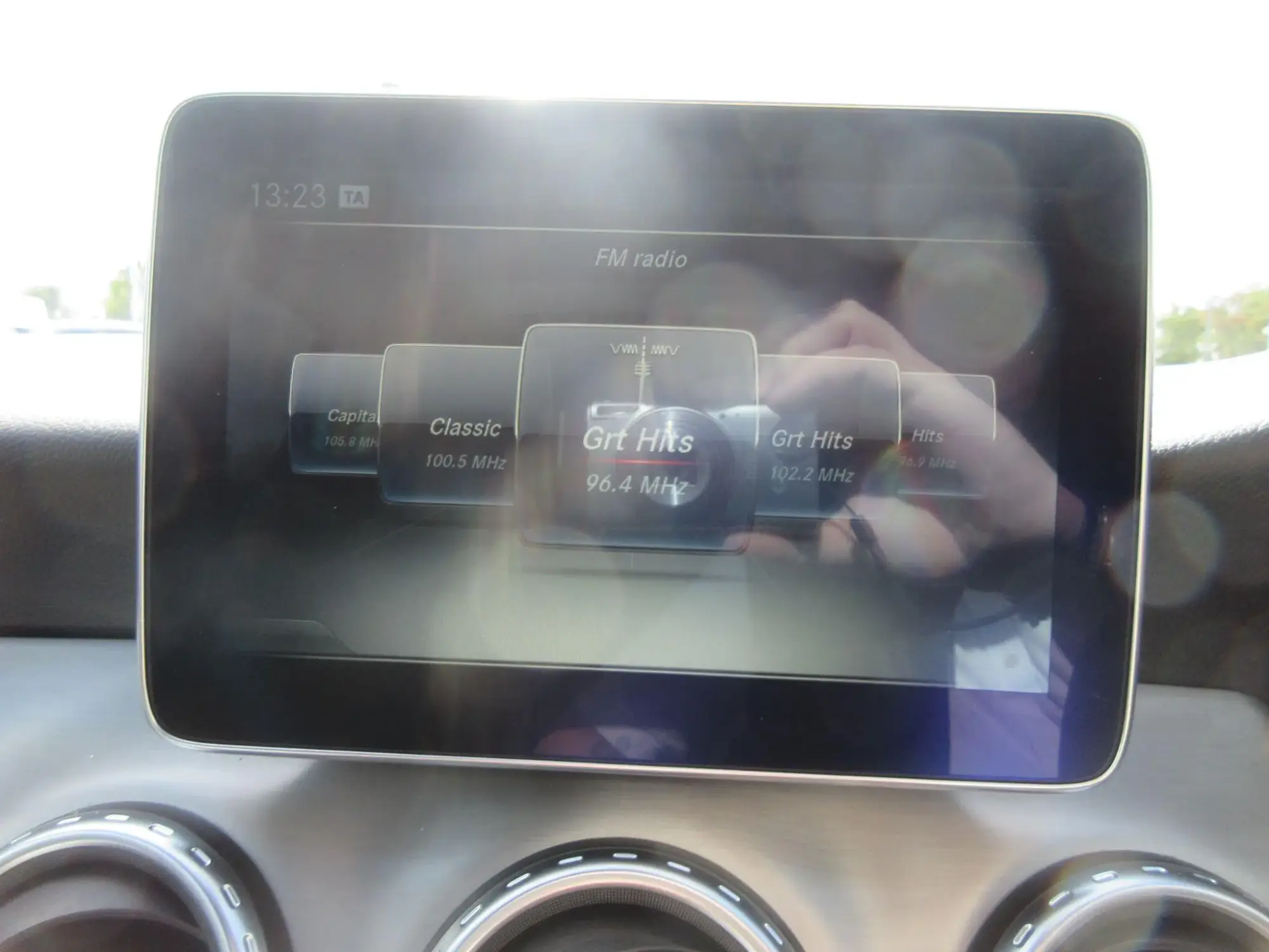 Mercedes-Benz GLA Image 38