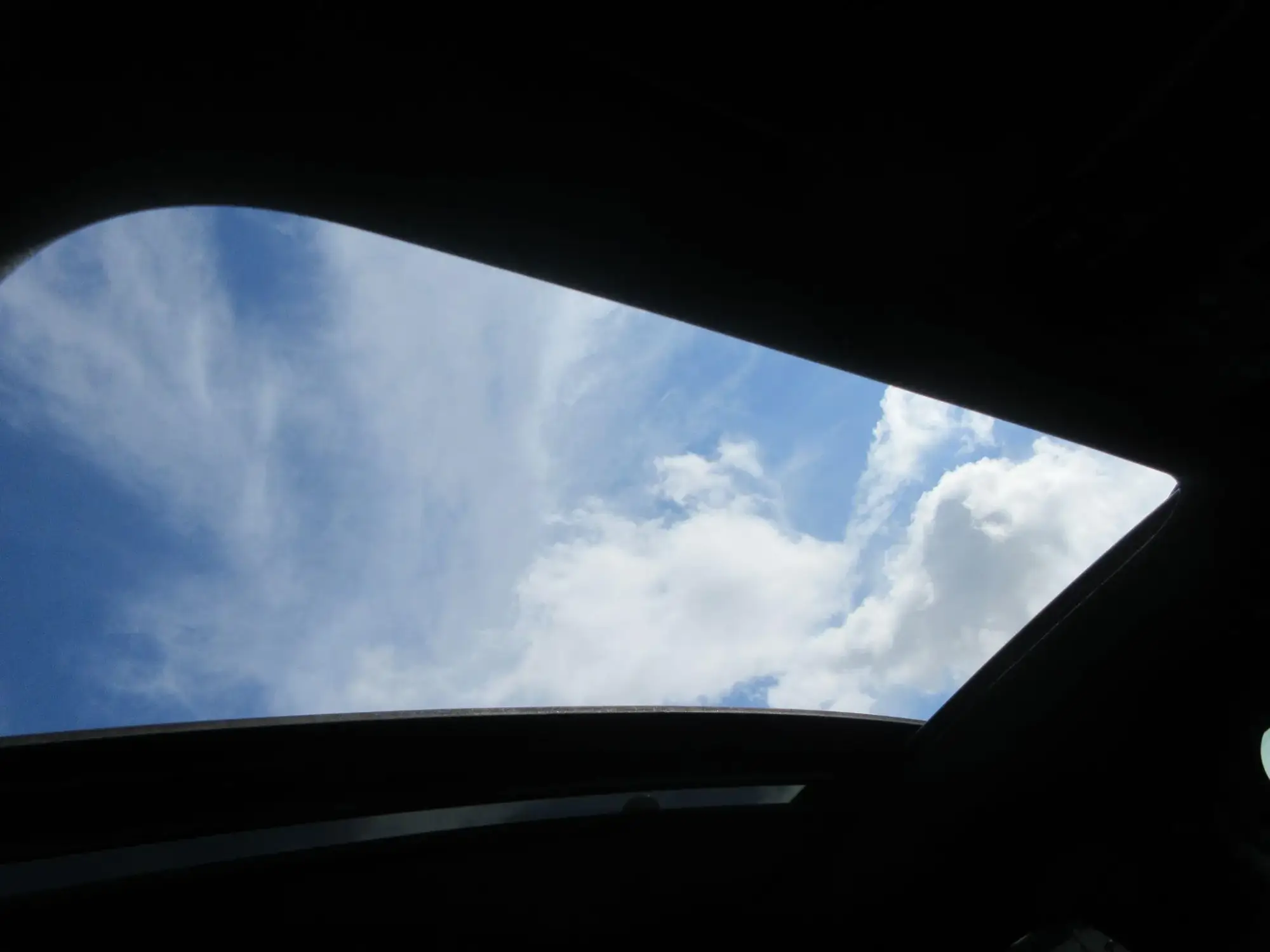 Mercedes-Benz GLA Image 43