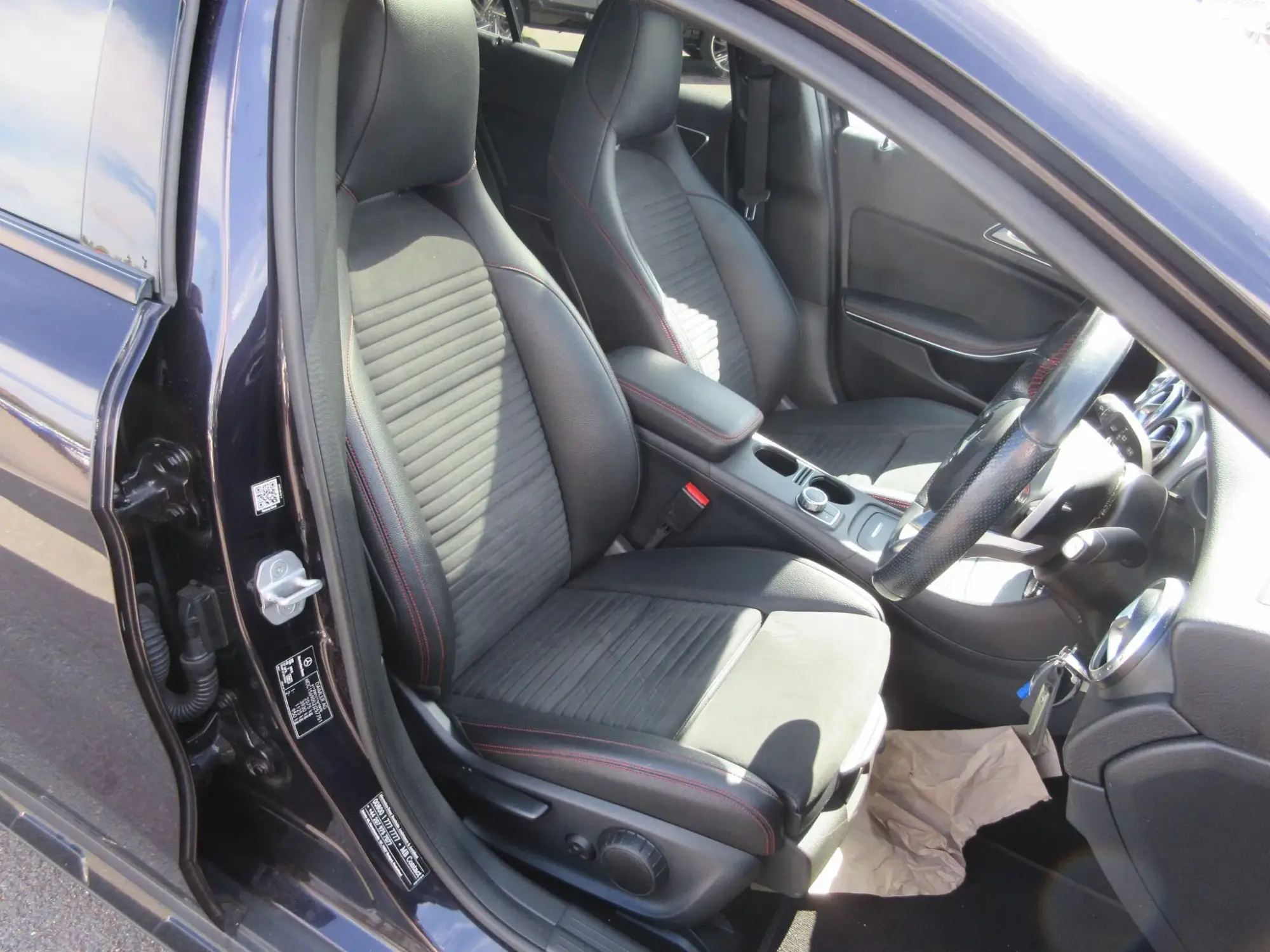 Mercedes-Benz GLA Image 44