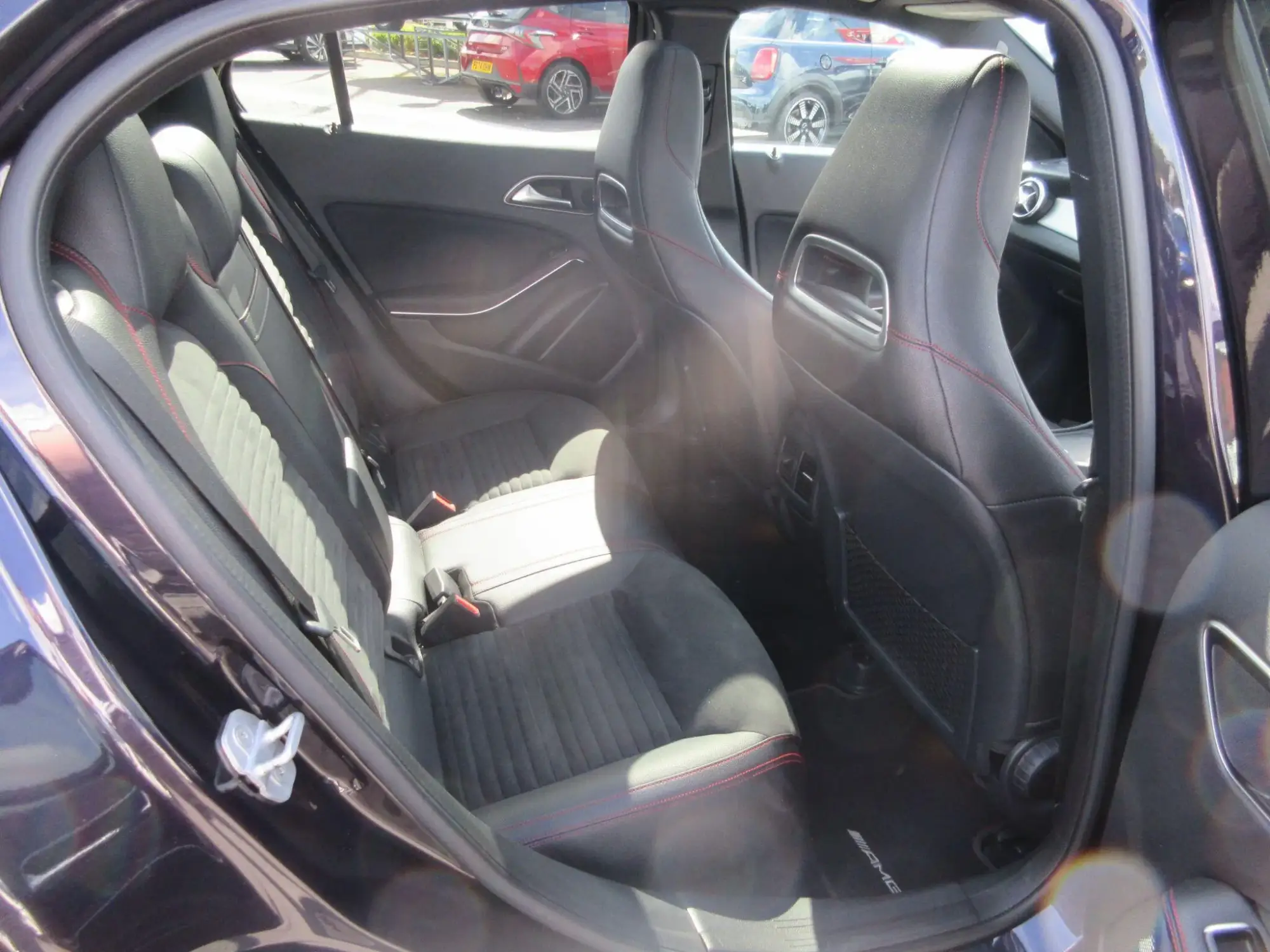 Mercedes-Benz GLA Image 46