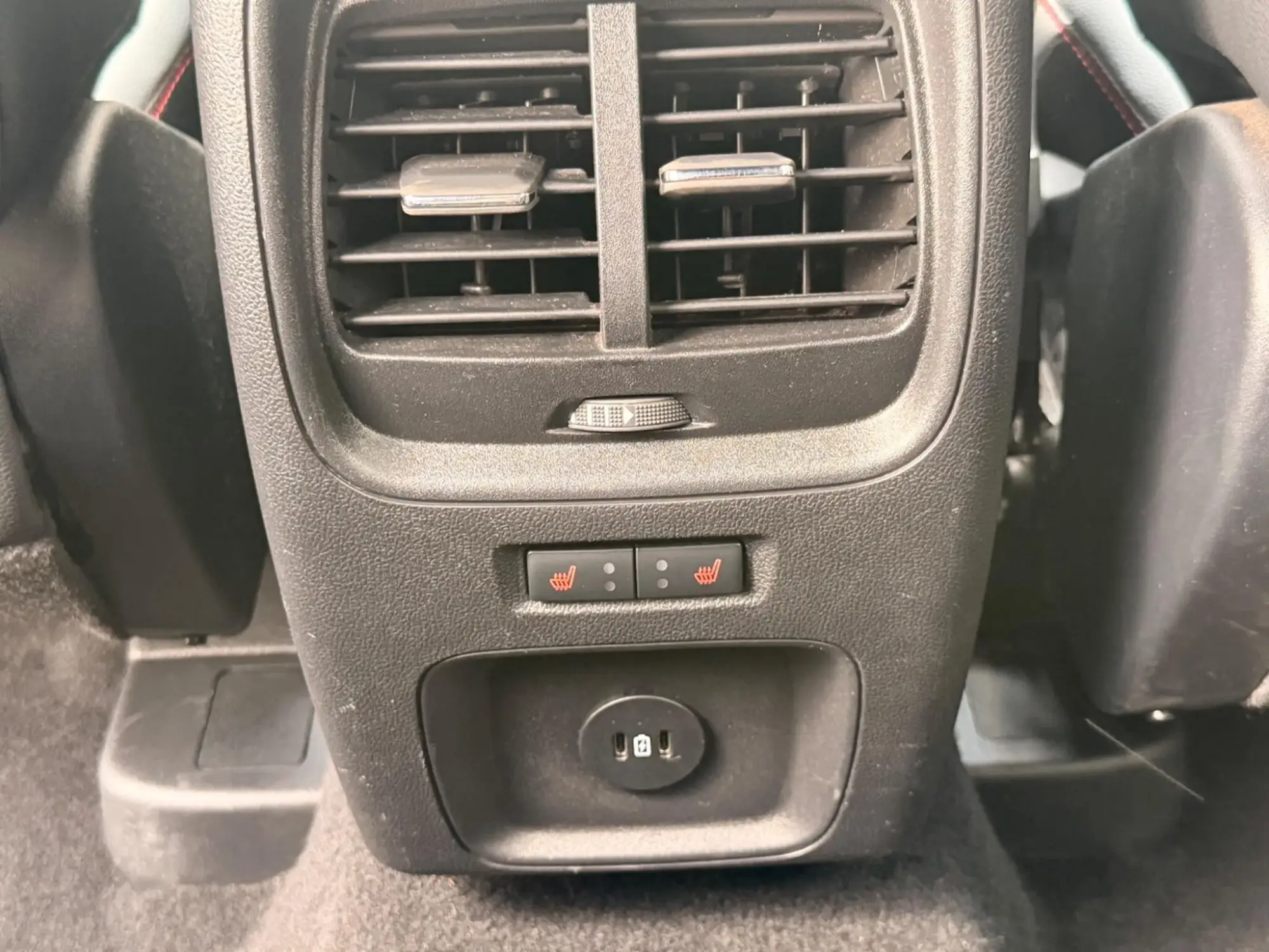 Ford Kuga Hybrid Image 15 Ford Kuga Hybrid Image 15