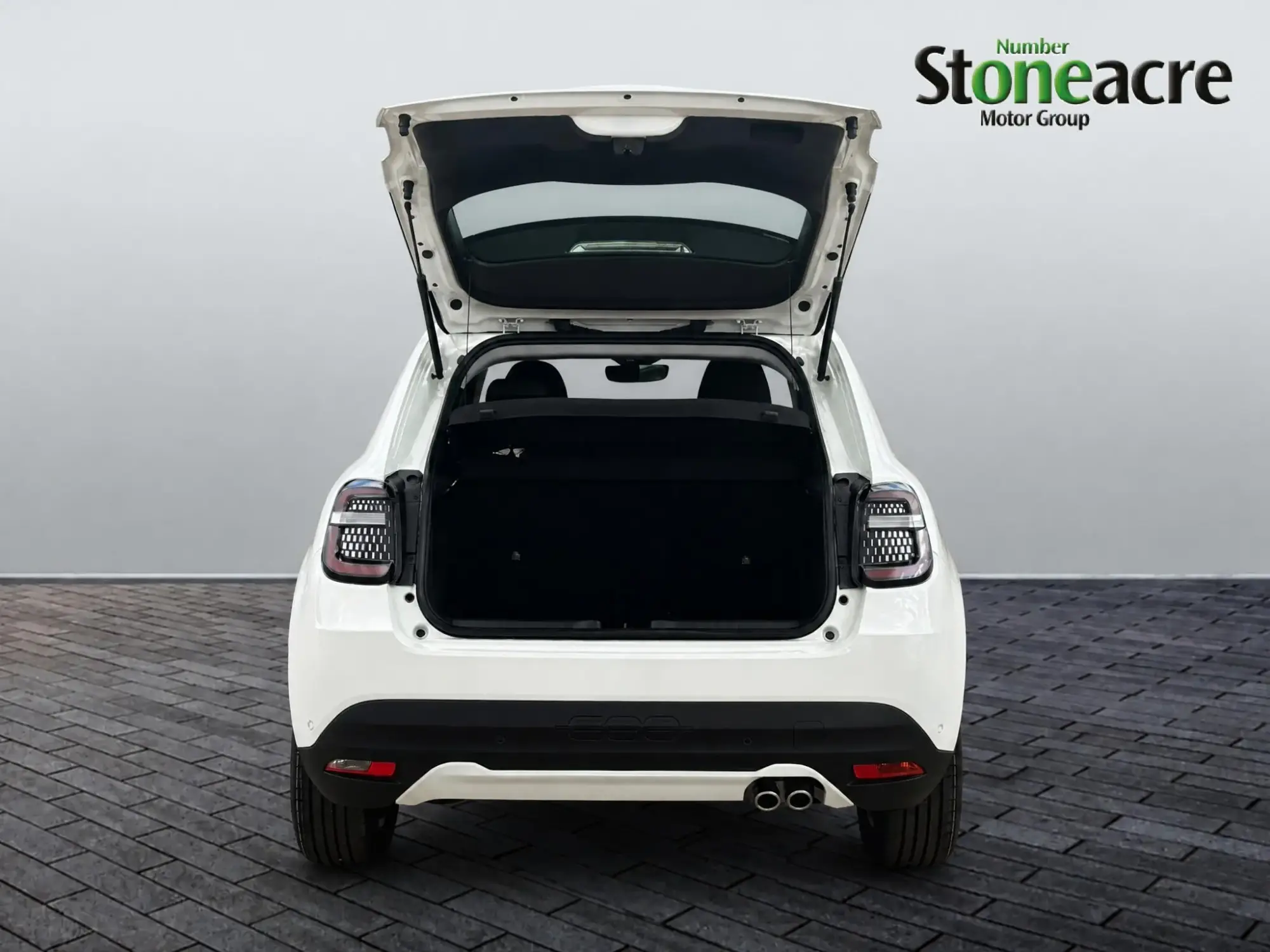 Fiat 600 Petrol Image 9 Fiat 600 Petrol Image 9