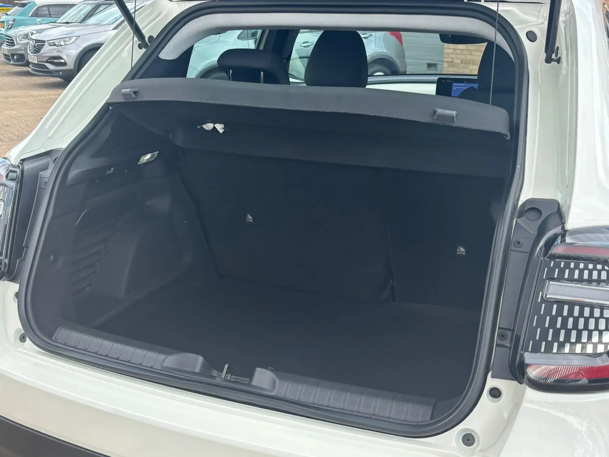 Fiat 600 Petrol Image 25 Fiat 600 Petrol Image 25