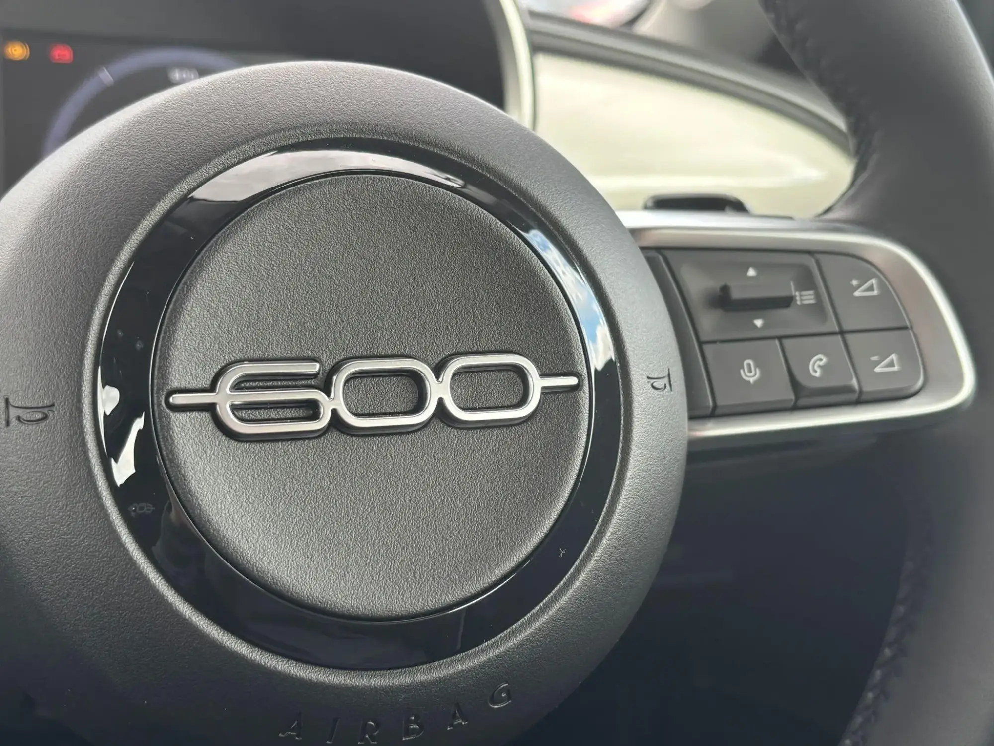 Fiat 600 Petrol Image 18 Fiat 600 Petrol Image 18