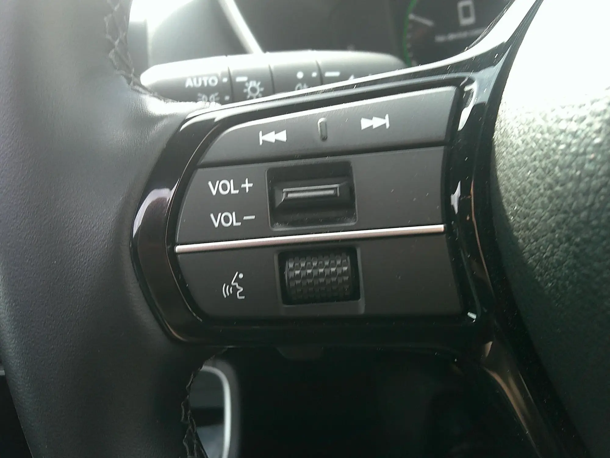 Honda CR-V Plug-in Hybrid Image 24 Honda CR-V Plug-in Hybrid Image 24