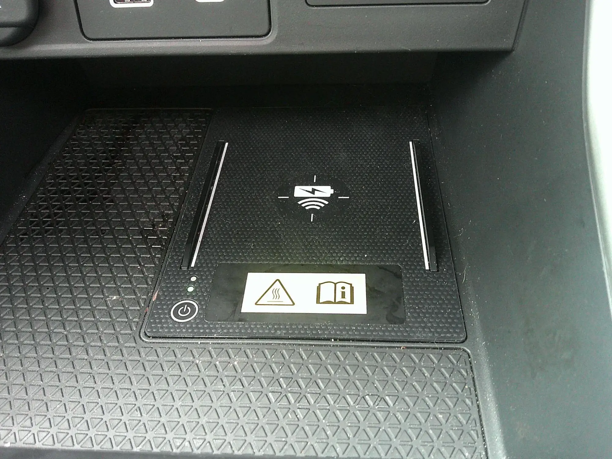 Honda CR-V Plug-in Hybrid Image 28 Honda CR-V Plug-in Hybrid Image 28