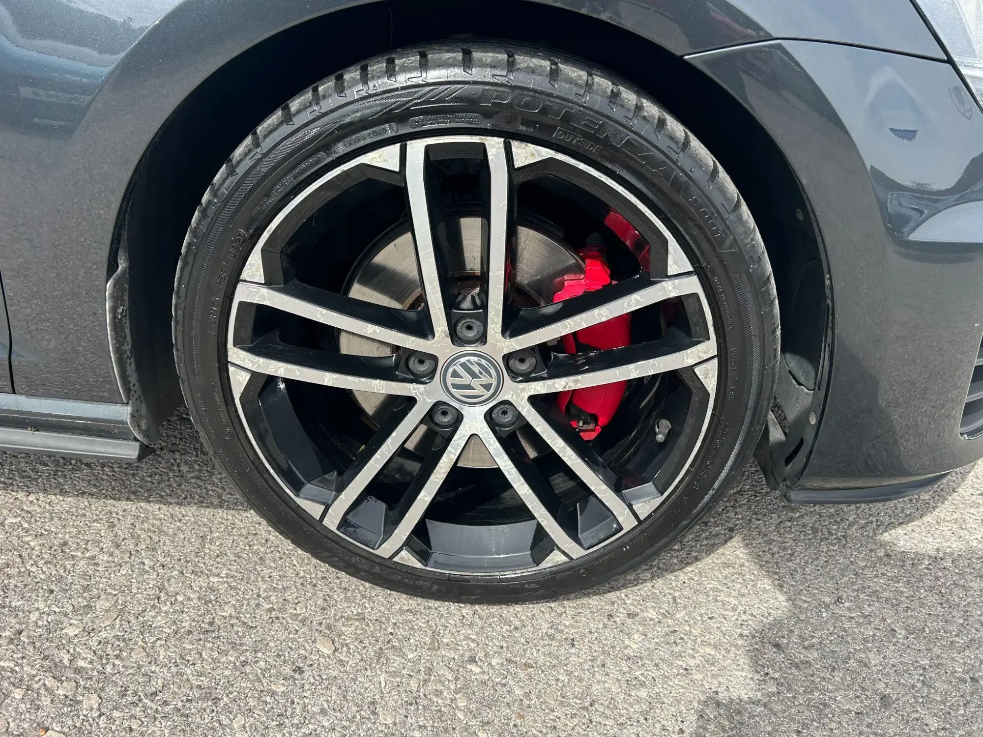 Volkswagen Golf Image 10