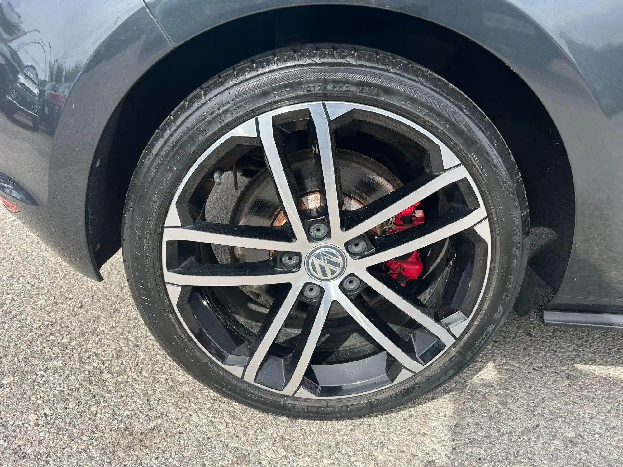 Volkswagen Golf Image 11