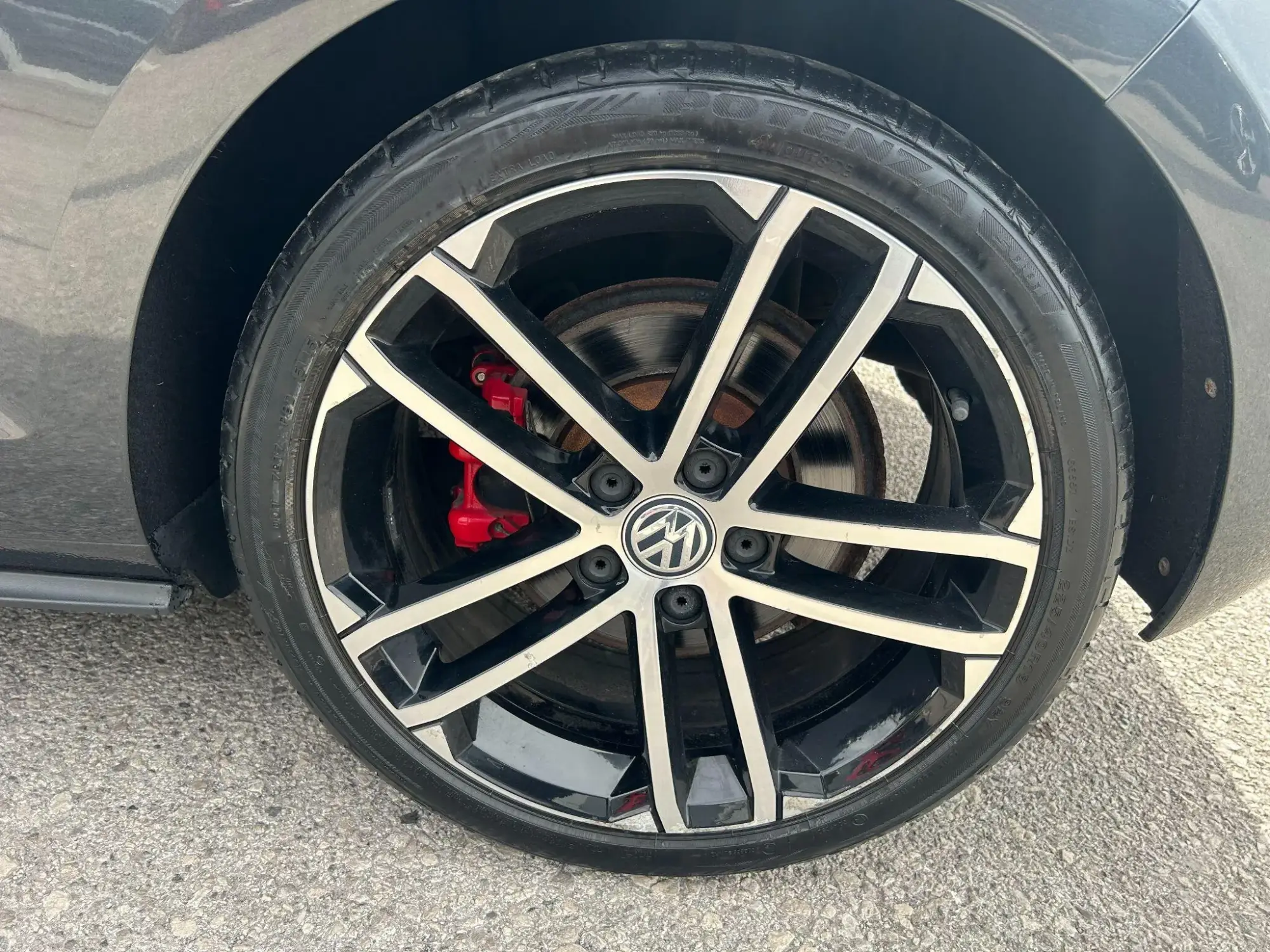 Volkswagen Golf Image 12