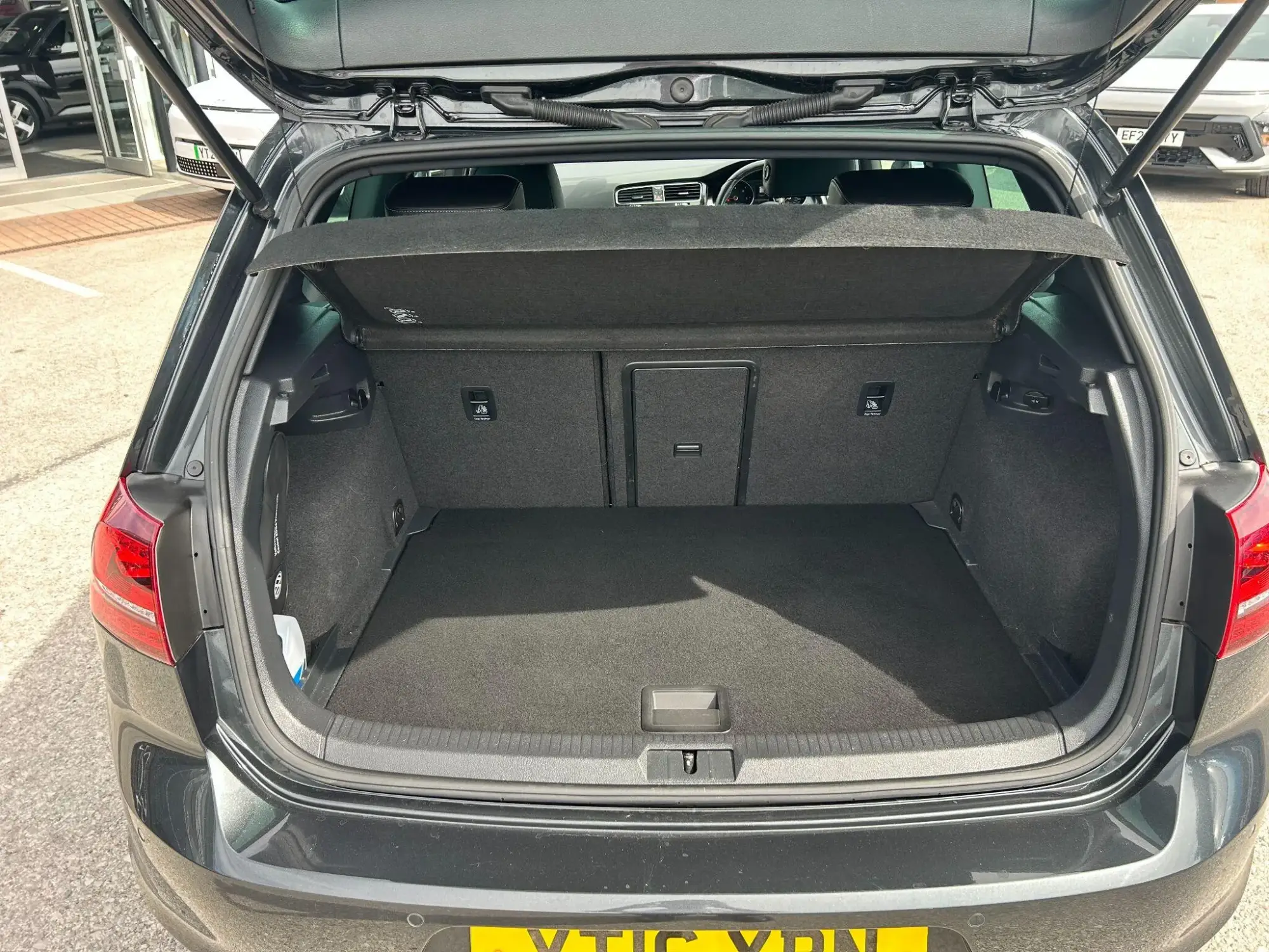 Volkswagen Golf Image 15