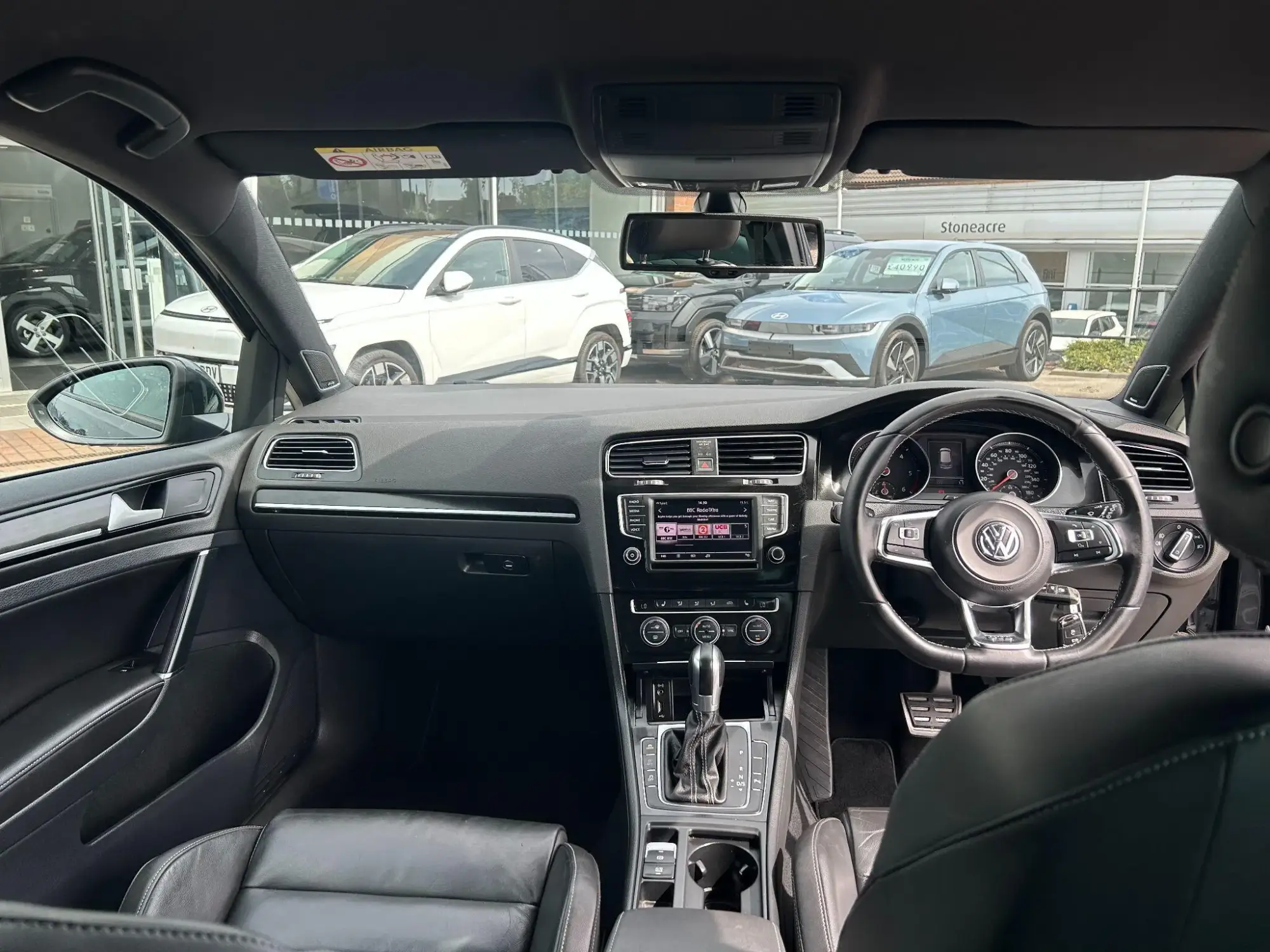 Volkswagen Golf Image 23