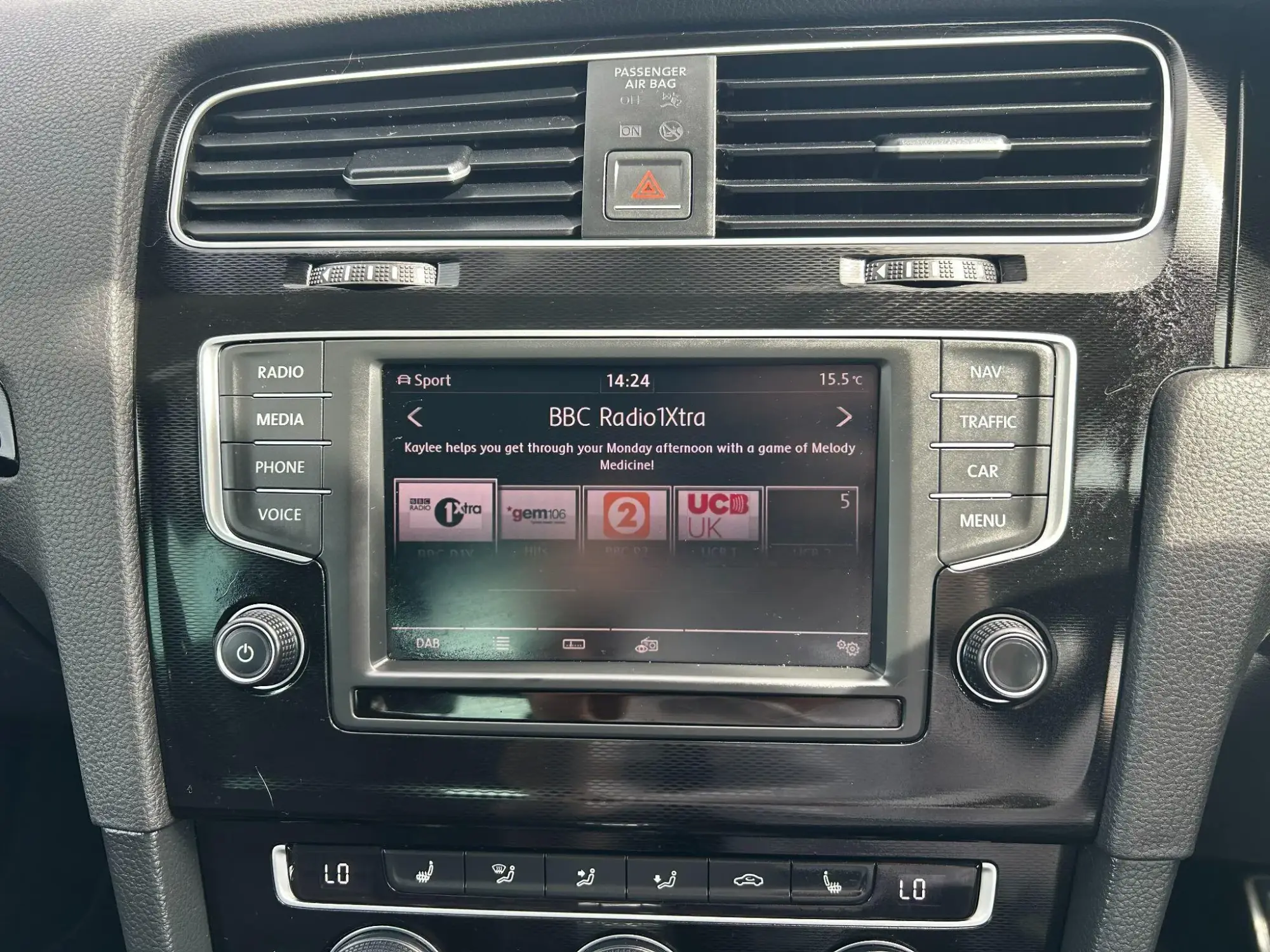 Volkswagen Golf Image 26