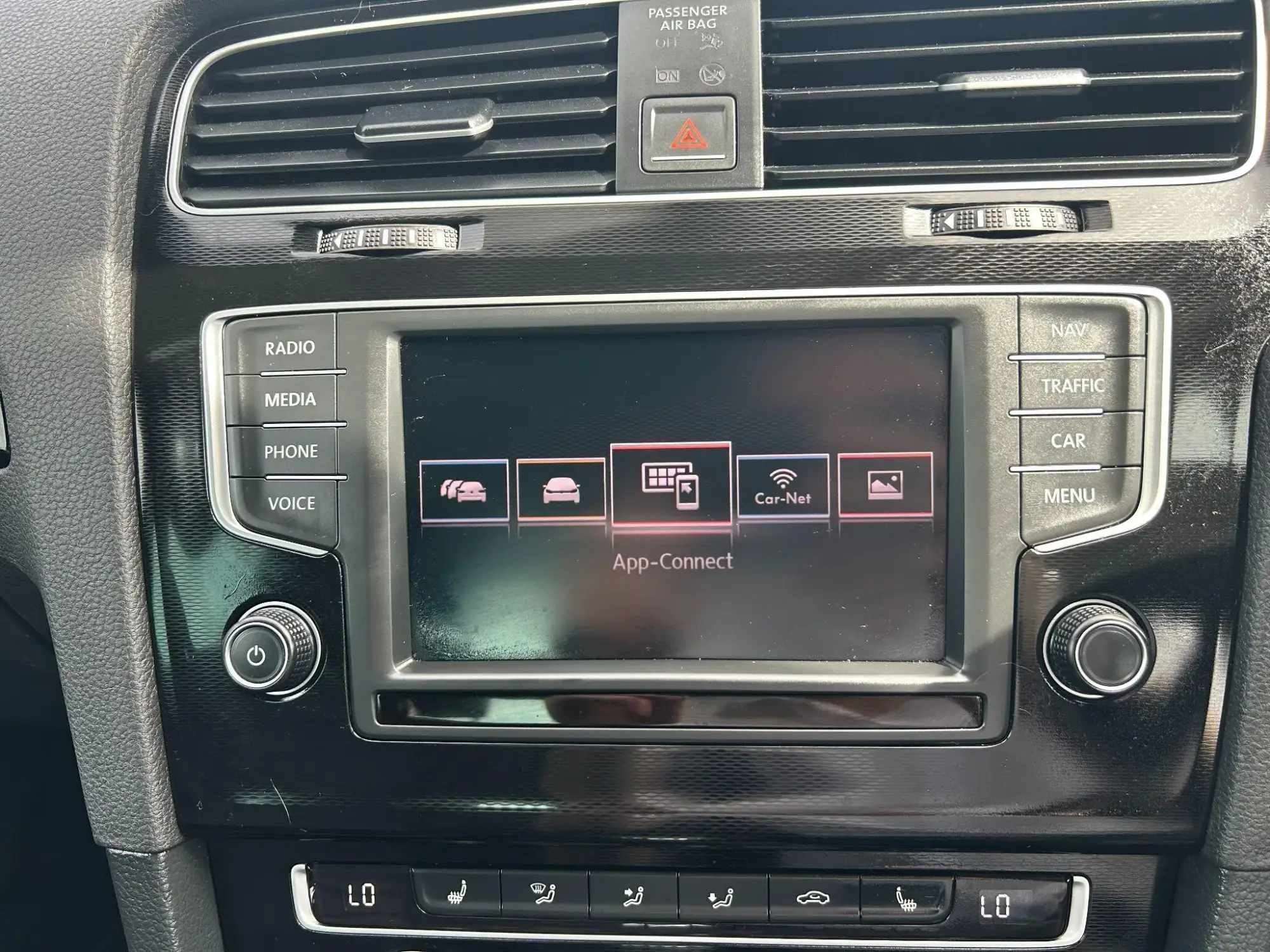 Volkswagen Golf Image 27