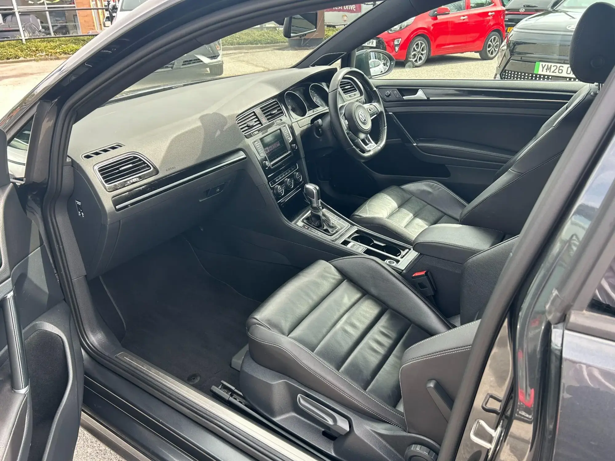 Volkswagen Golf Image 31