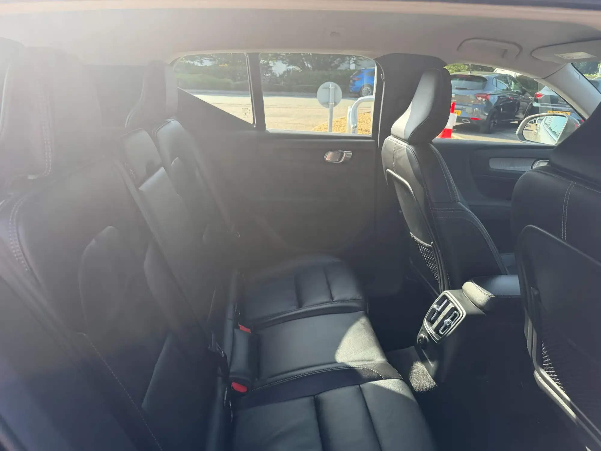 Volvo XC40 Recharge Image 15 Volvo XC40 Recharge Image 15