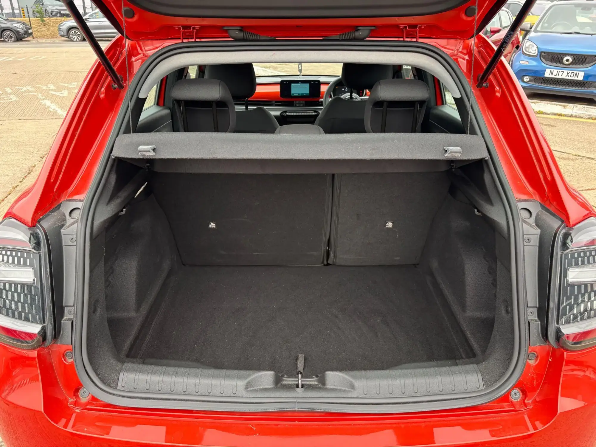 Fiat 600 Petrol Image 10 Fiat 600 Petrol Image 10