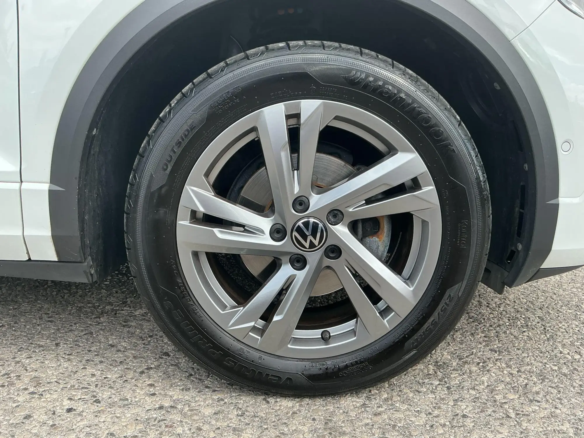 Volkswagen T-Roc Image 11