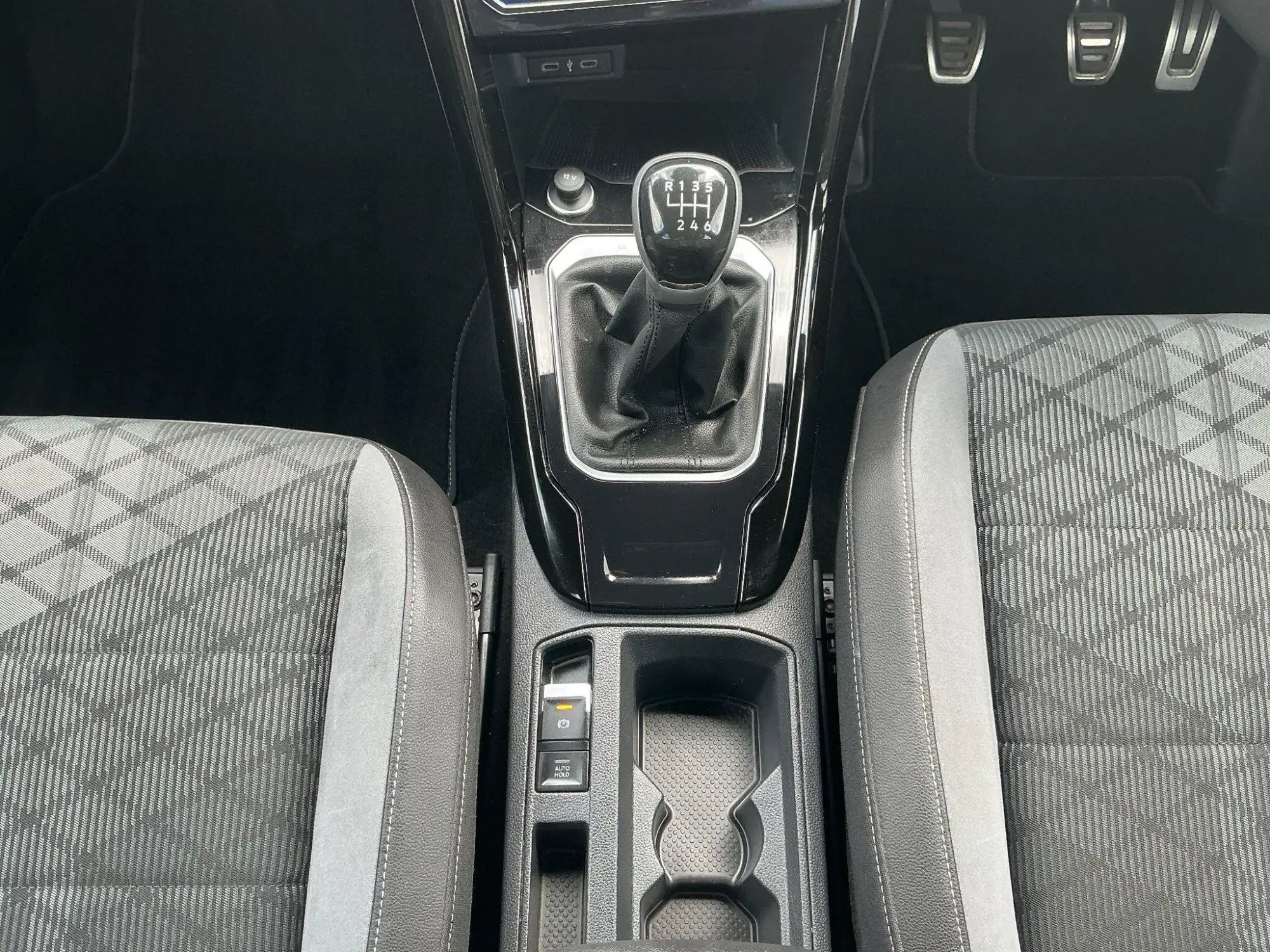 Volkswagen T-Roc Image 19