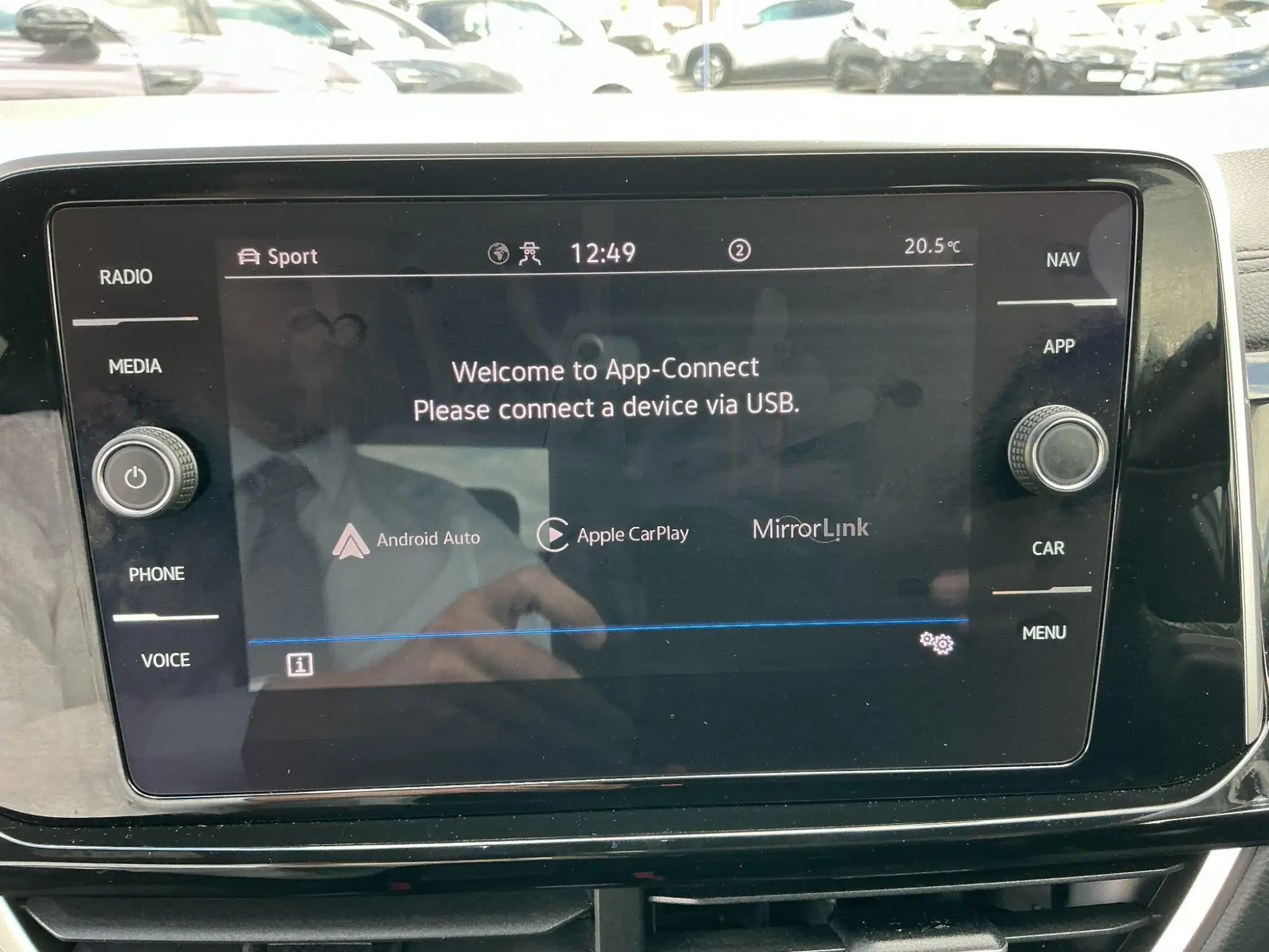 Volkswagen T-Roc Image 28