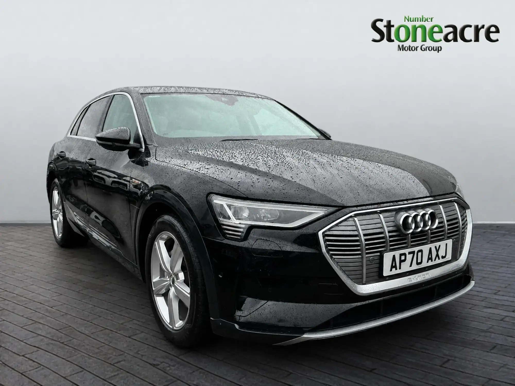 Audi e-tron Image 1
