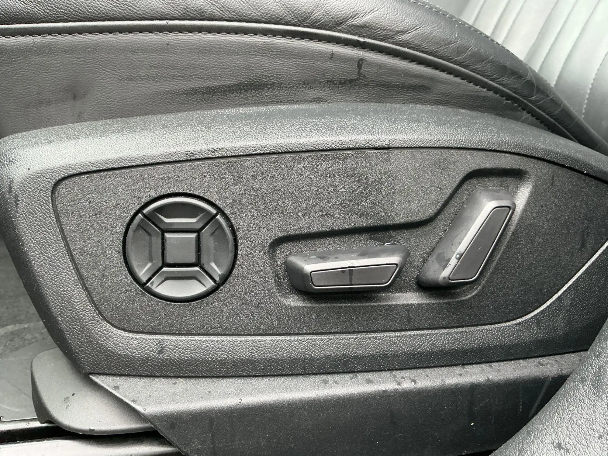 Audi e-tron Image 19