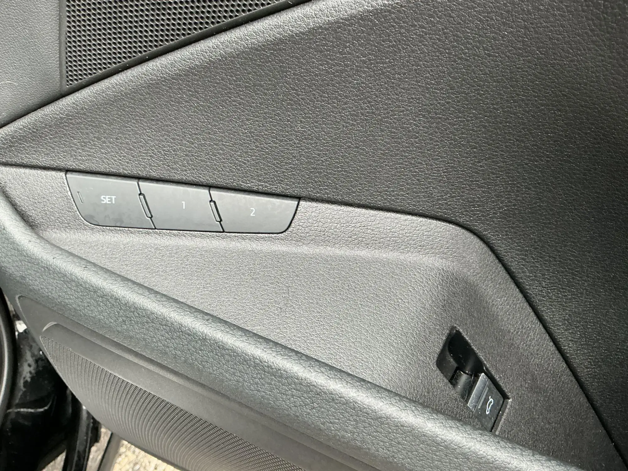 Audi e-tron Image 24