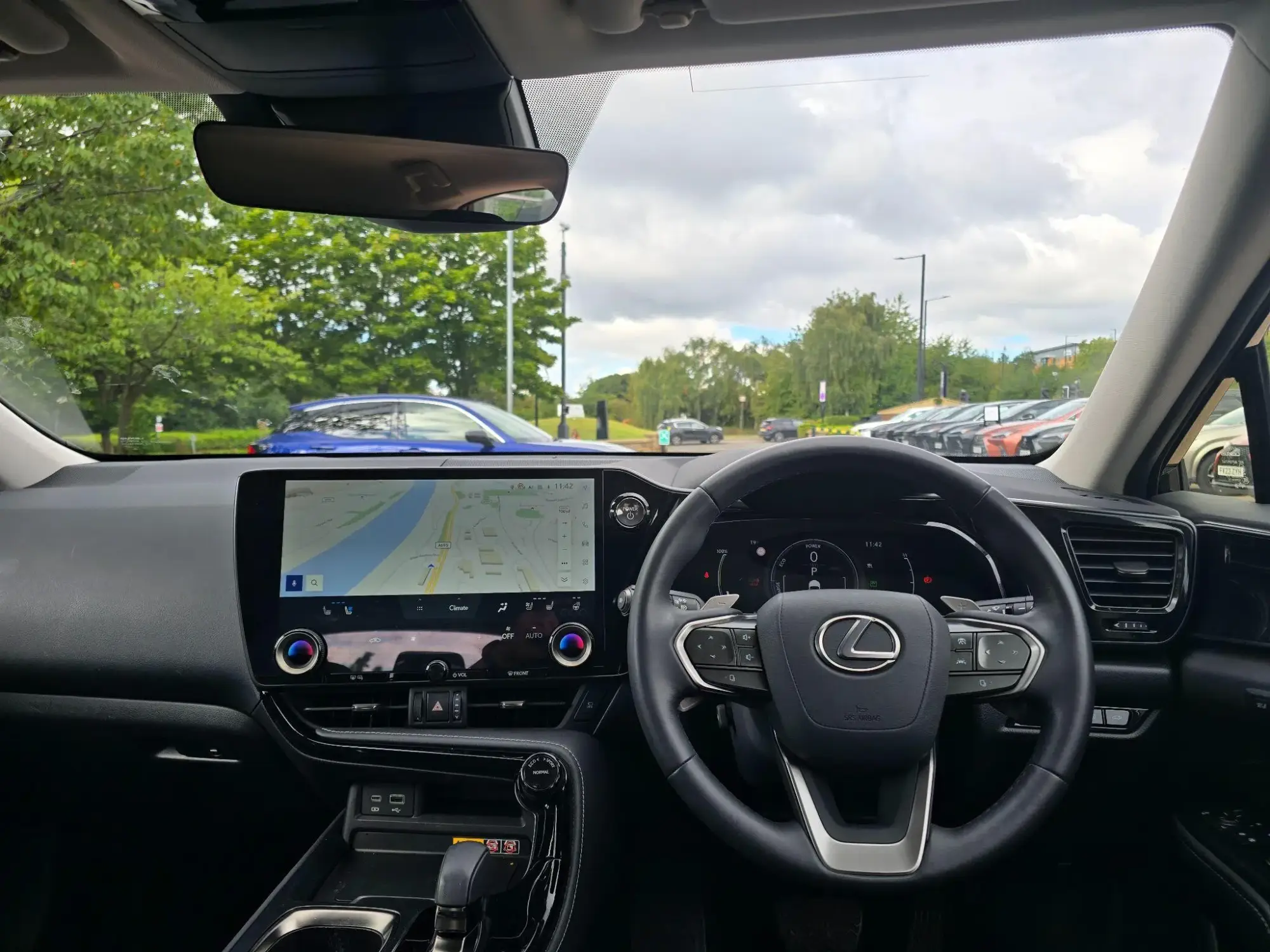 Lexus NX Image 18