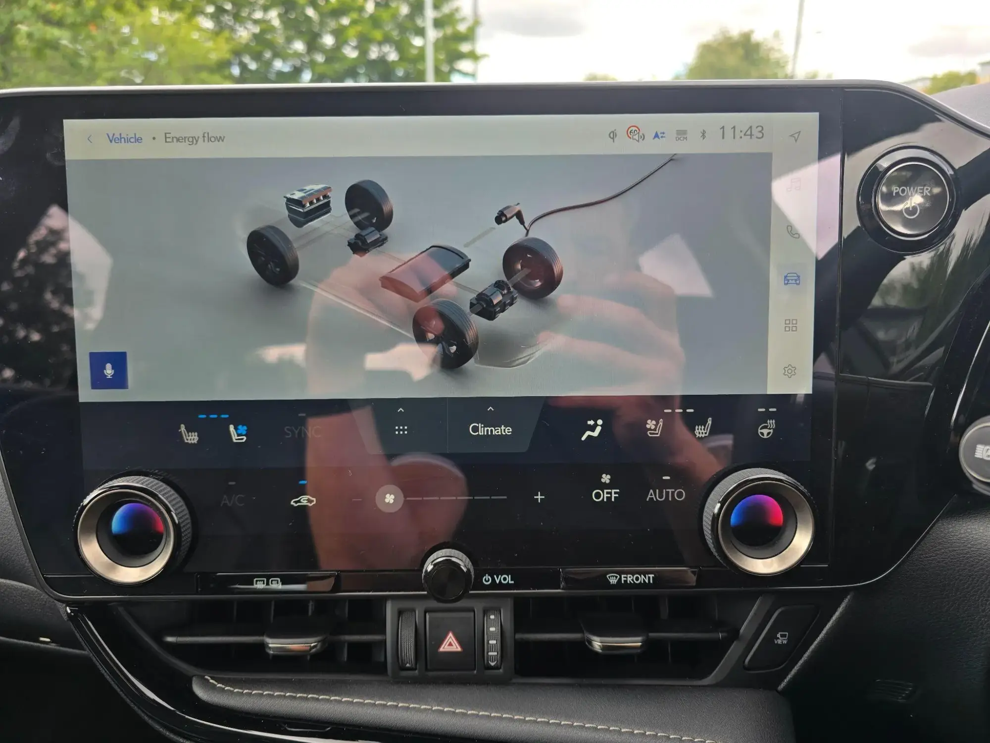 Lexus NX Image 24