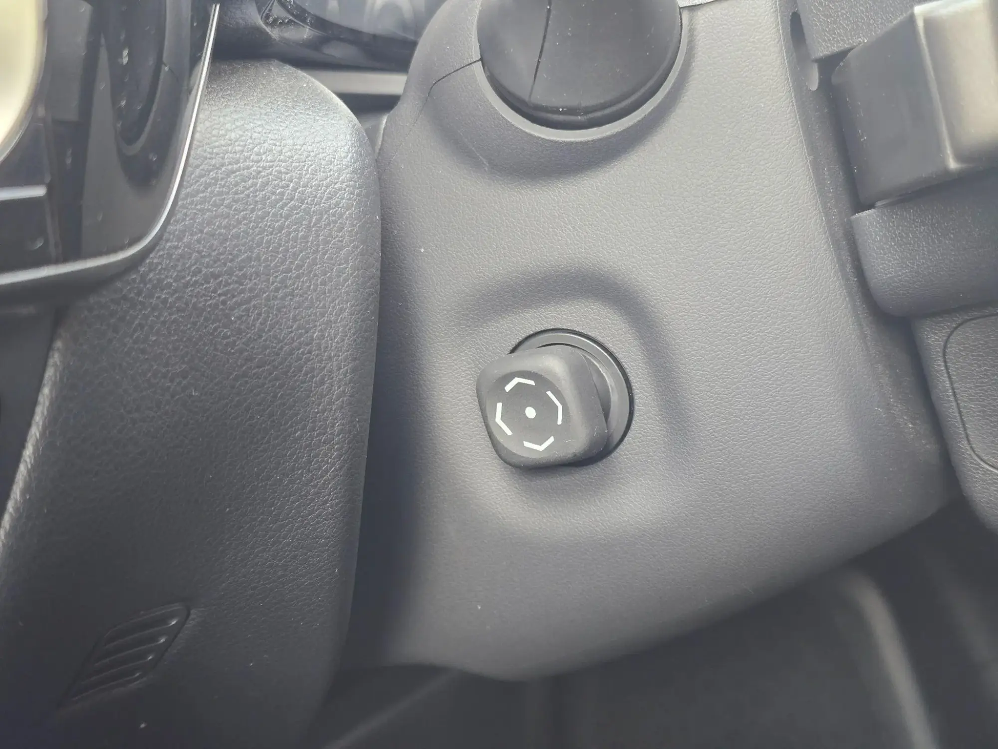 Lexus NX Image 34