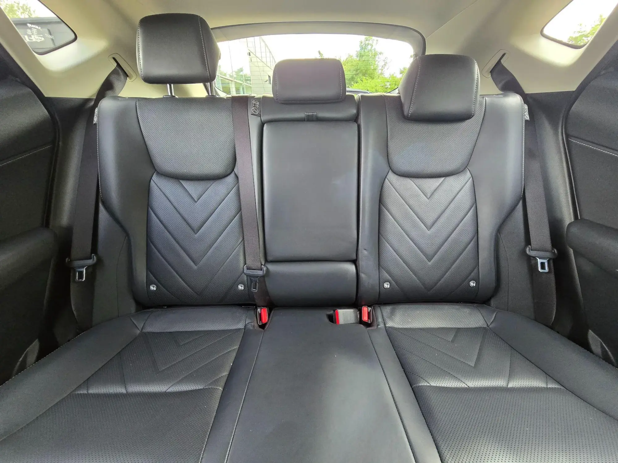 Lexus NX Image 37