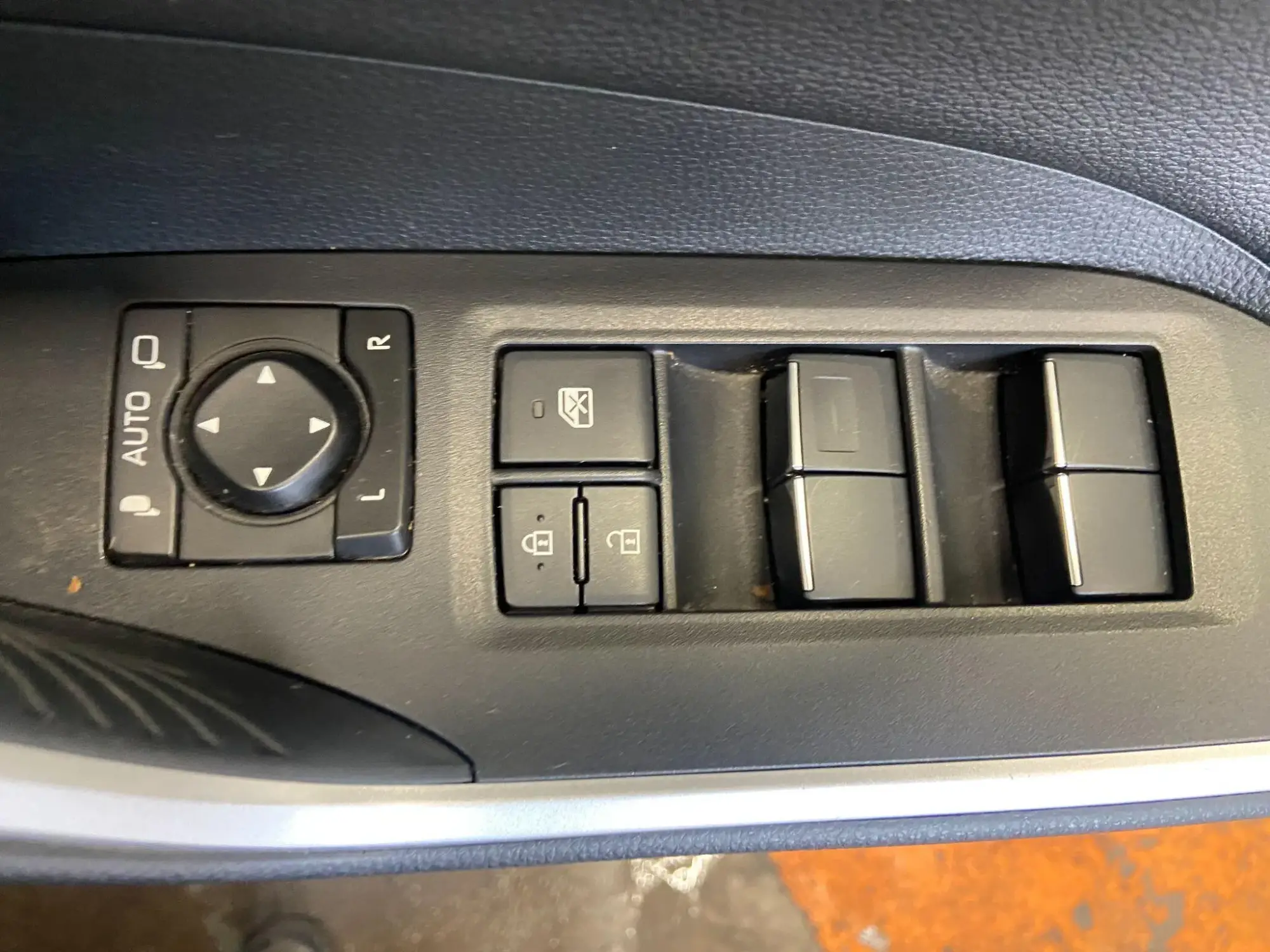 Toyota RAV4 Image 13 Toyota RAV4 Image 13