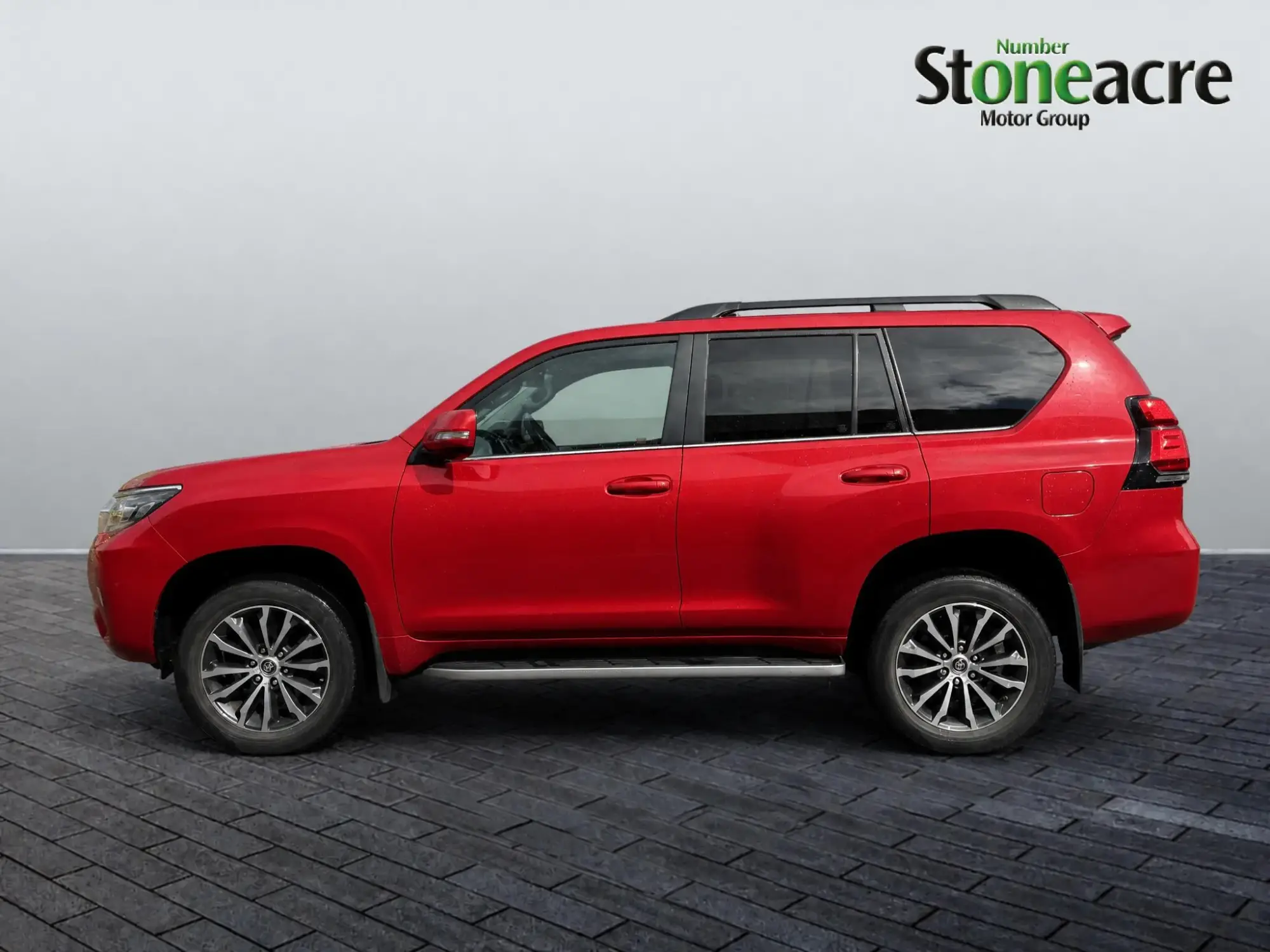 Toyota Land Cruiser Image 6