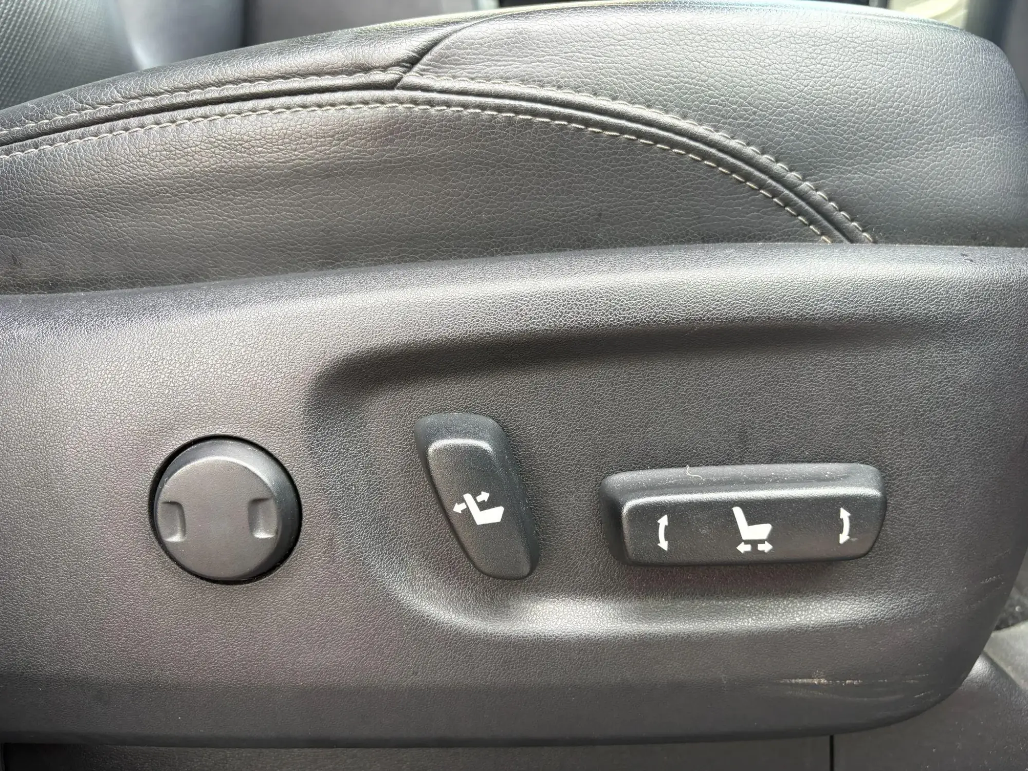 Toyota Land Cruiser Image 14