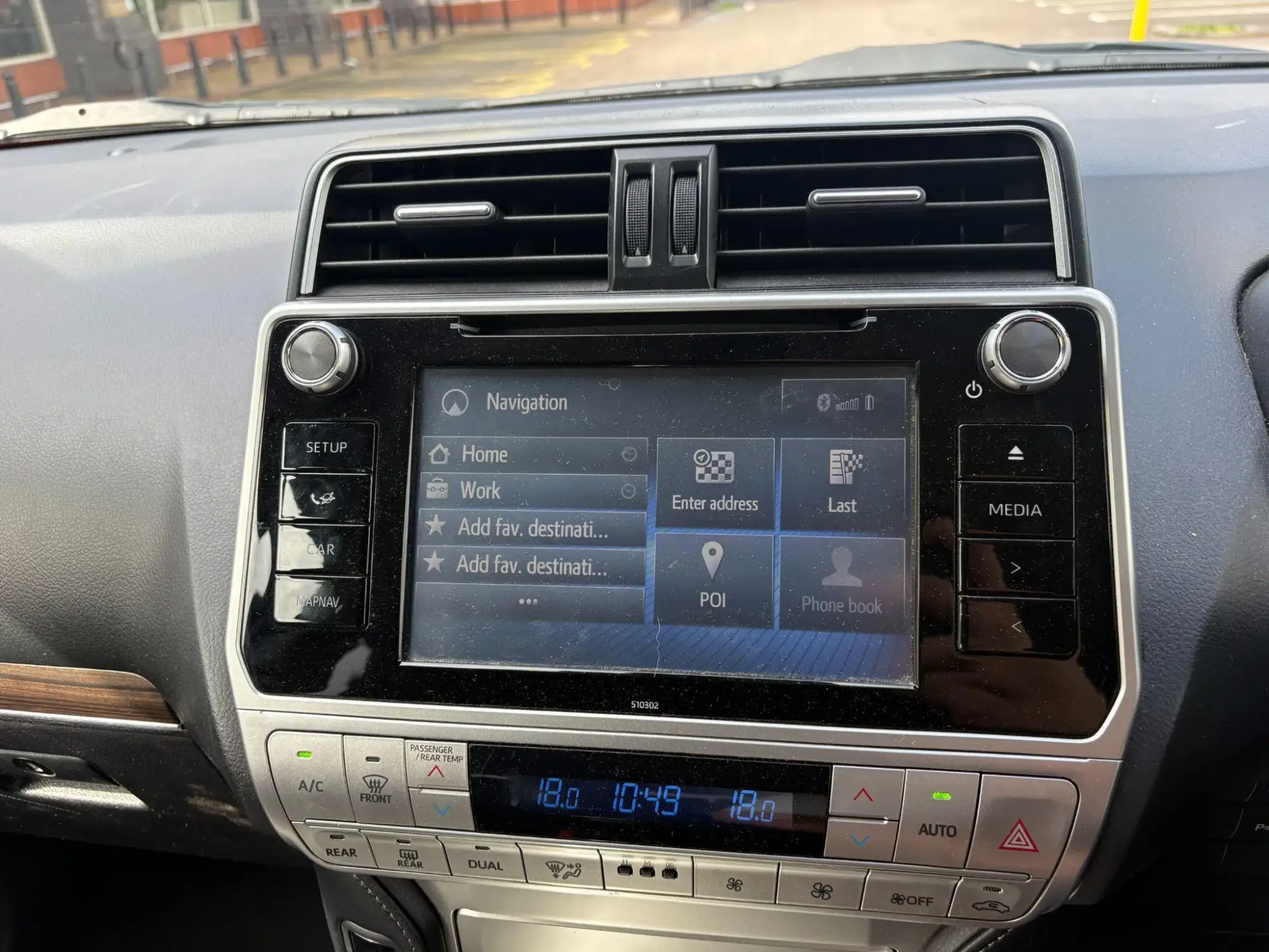 Toyota Land Cruiser Image 23
