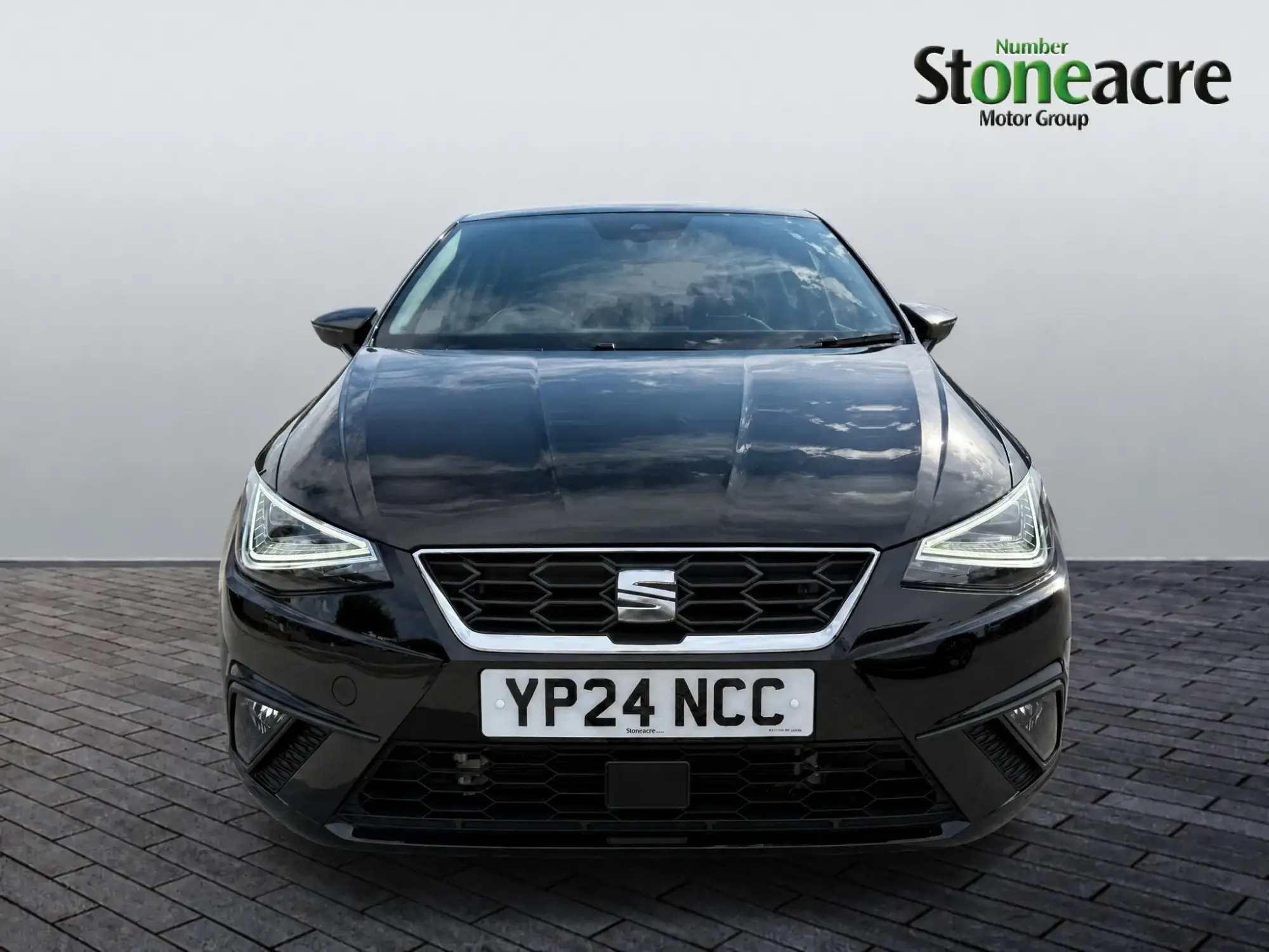SEAT Ibiza 1.0 TSI FR Sport Euro 6 (s/s) 5dr YP24NCC Image 2