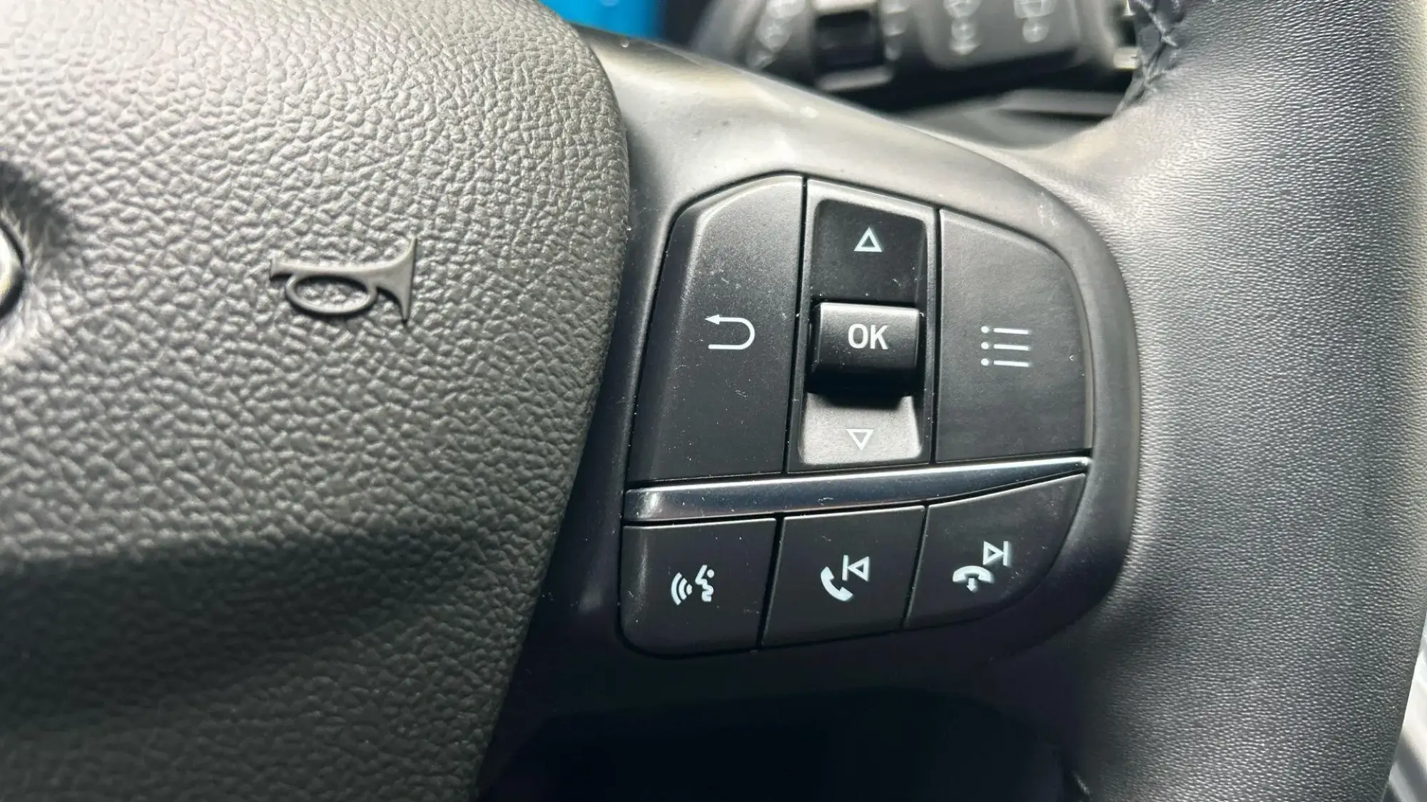 Ford Kuga Image 40