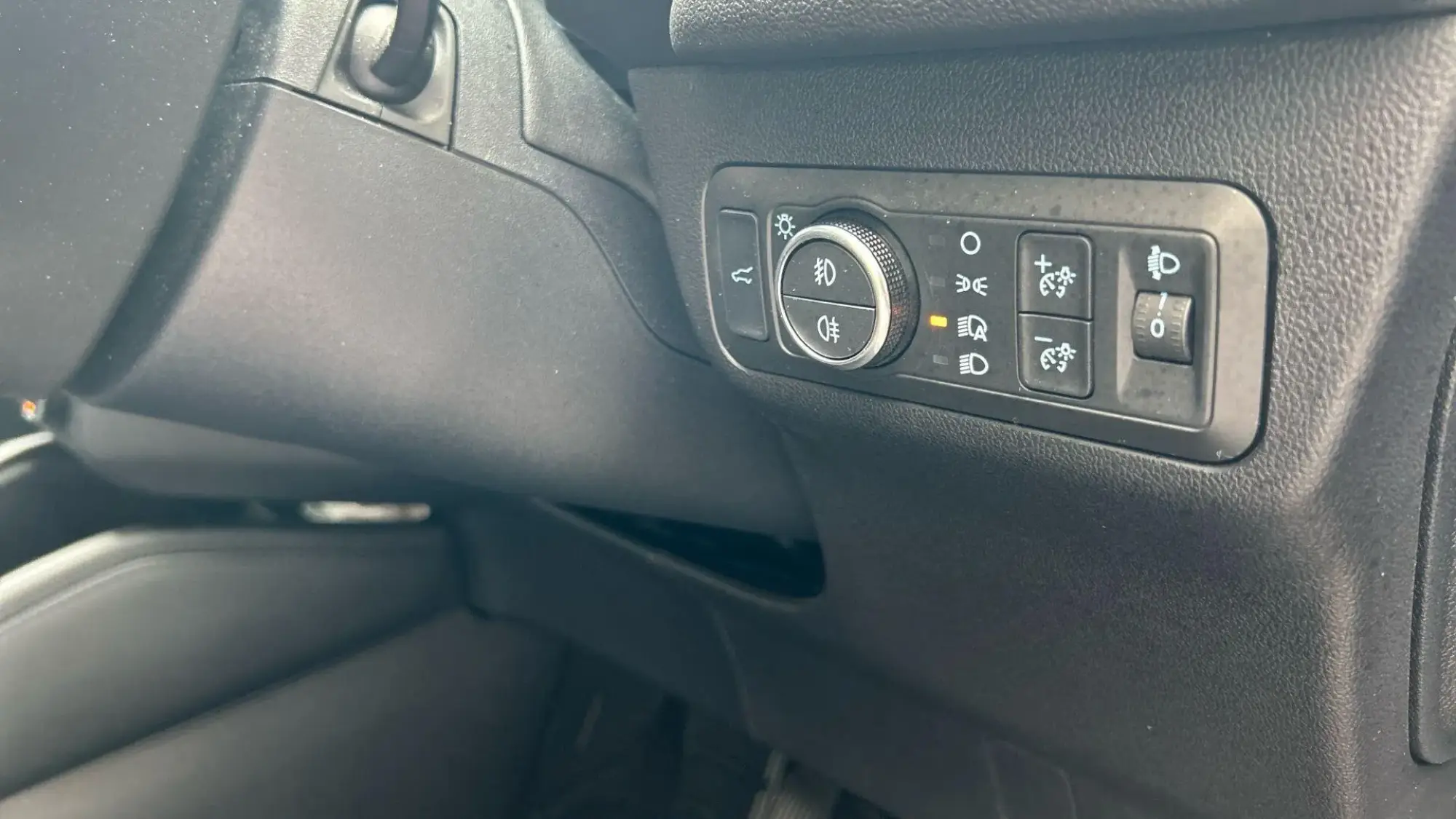 Ford Kuga Image 43