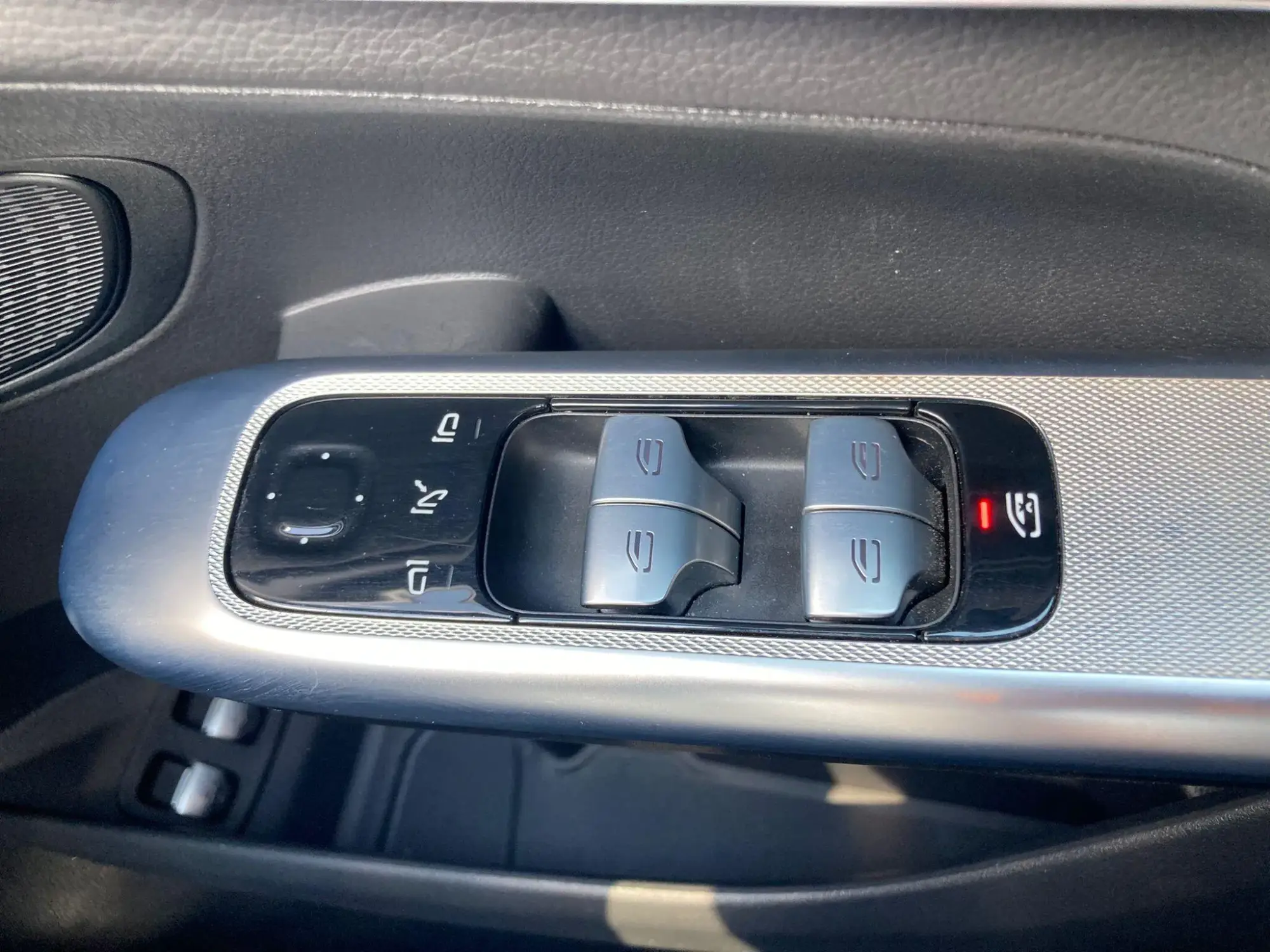 Mercedes-Benz GLC Image 25