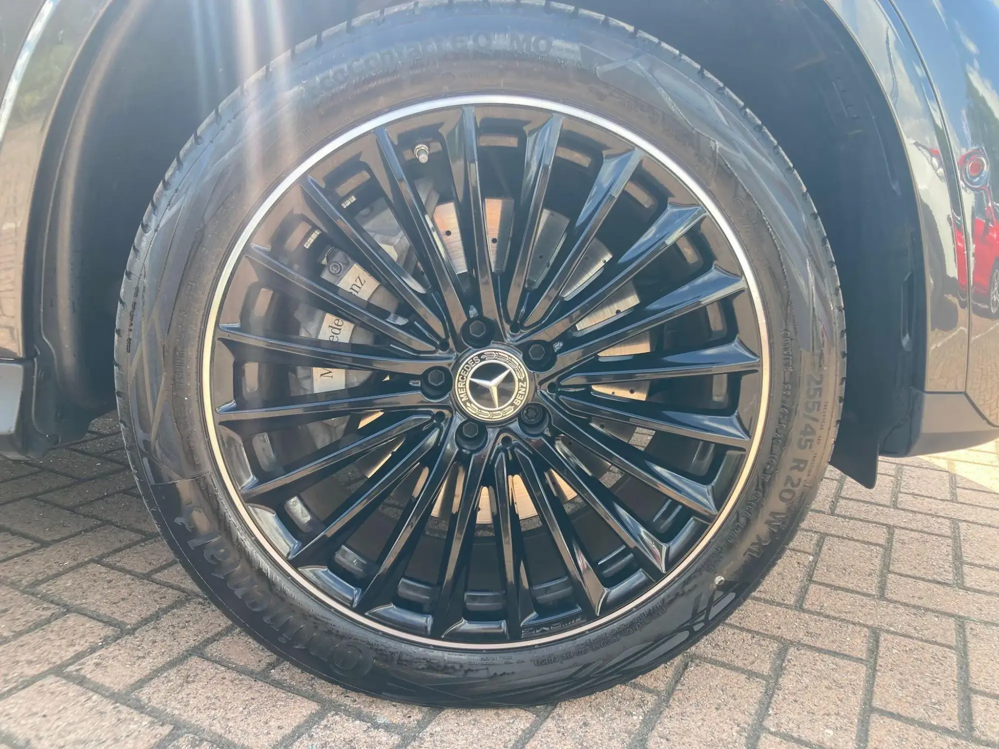 Mercedes-Benz GLC Image 30